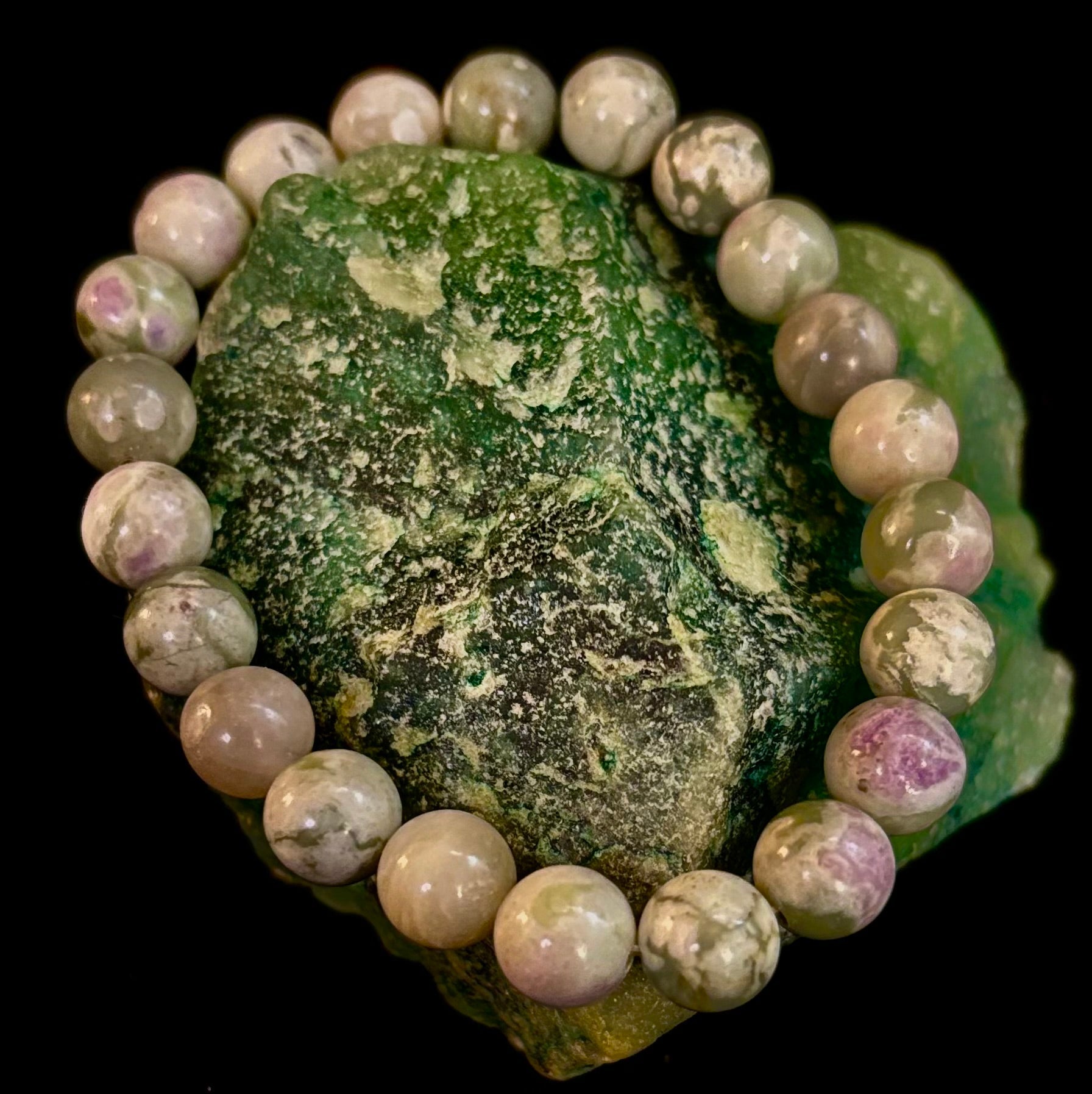 Peace Jade Healing Bracelet – 8mm Calming Stone for Medium Wrists