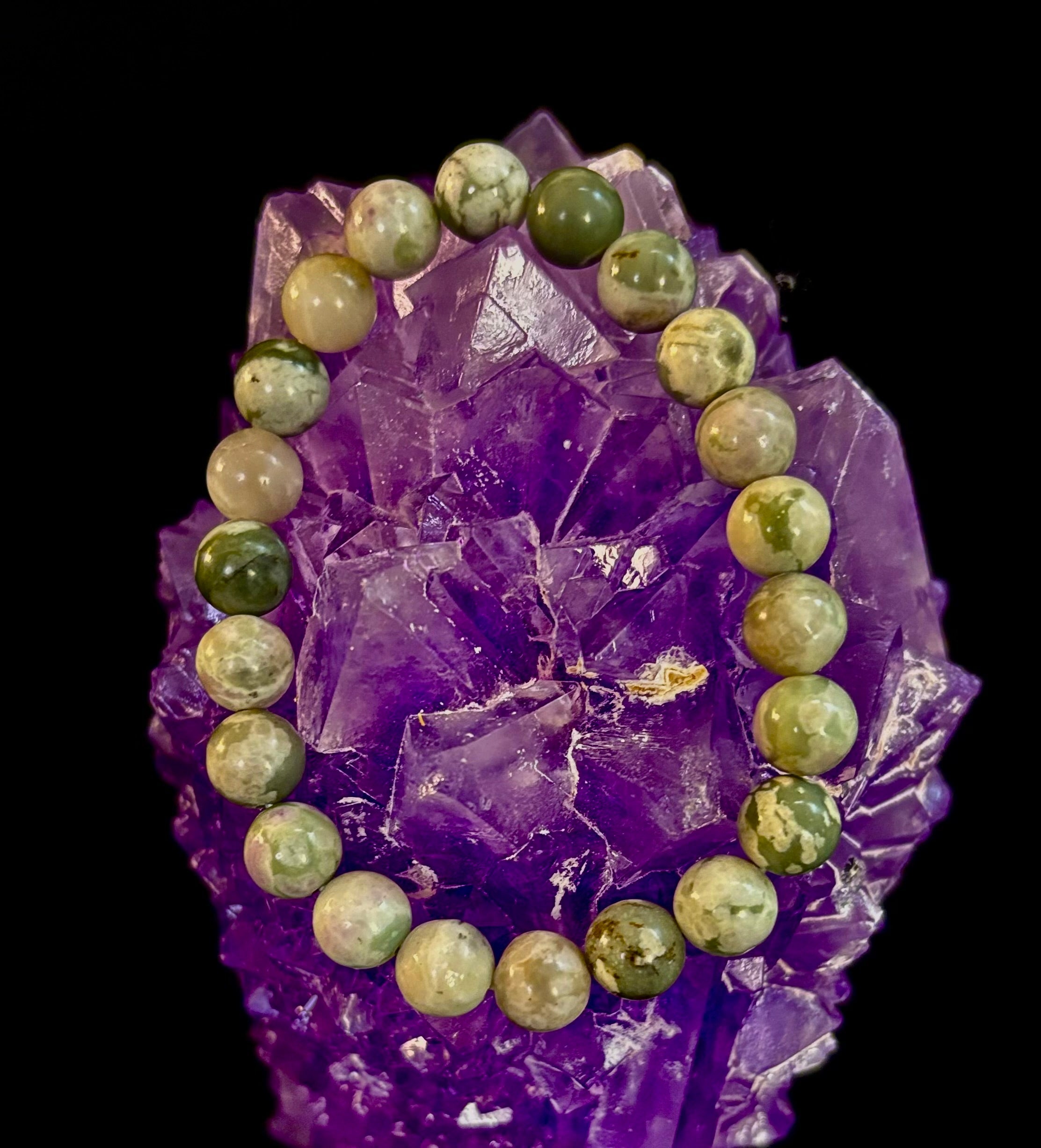 Peace Jade Healing Bracelet – 8mm Calming Stone for Medium Wrists