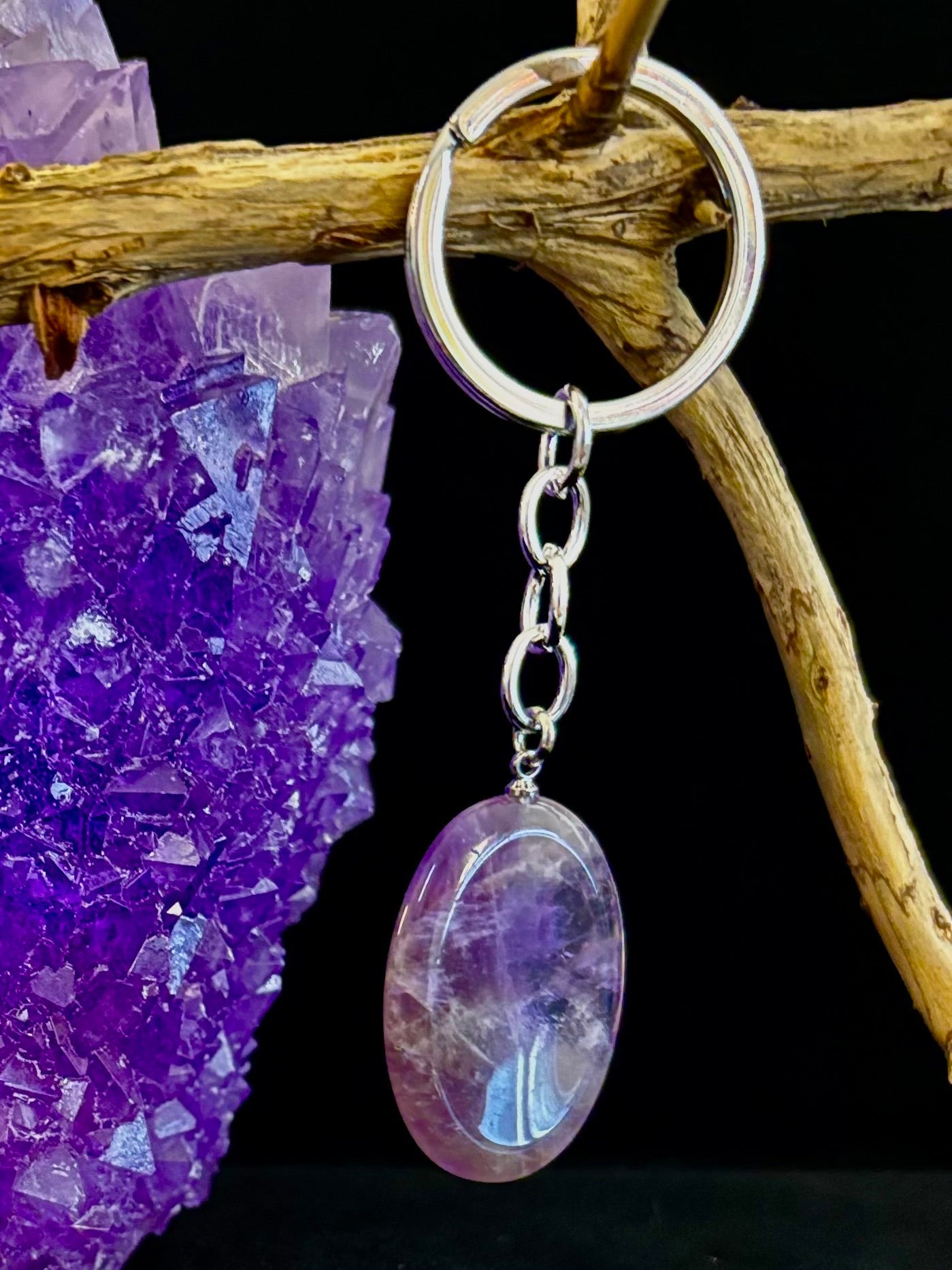 Natural Crystal Worry Stone Keychain – Amethyst, Clear Quartz, Obsidian, Tiger’s Eye, Green Aventurine & Rose Quartz (1.25”)