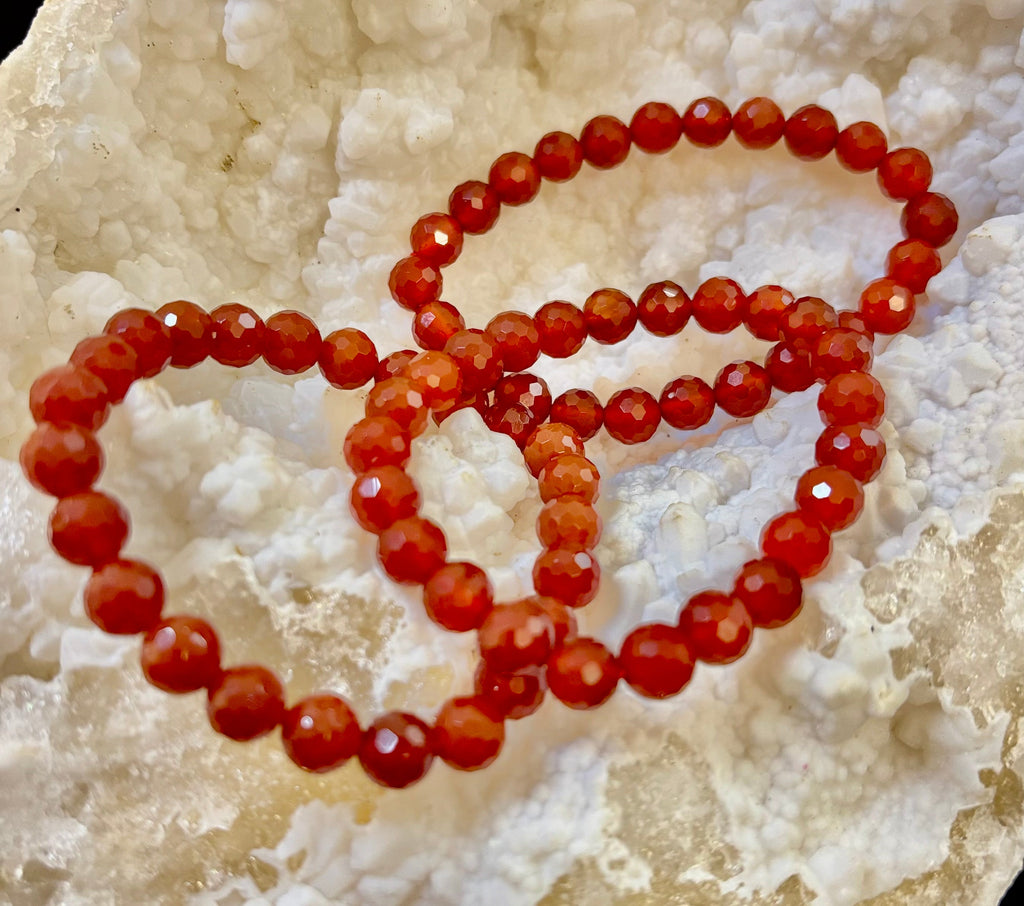 Red Agate Polyhedral Power Bracelet – Strength, Grounding & Vitality (8mm, Small–Medium Wrist)