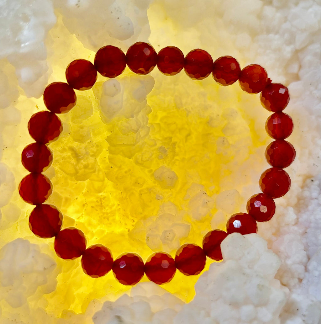 Red Agate Polyhedral Power Bracelet – Strength, Grounding & Vitality (8mm, Small–Medium Wrist)