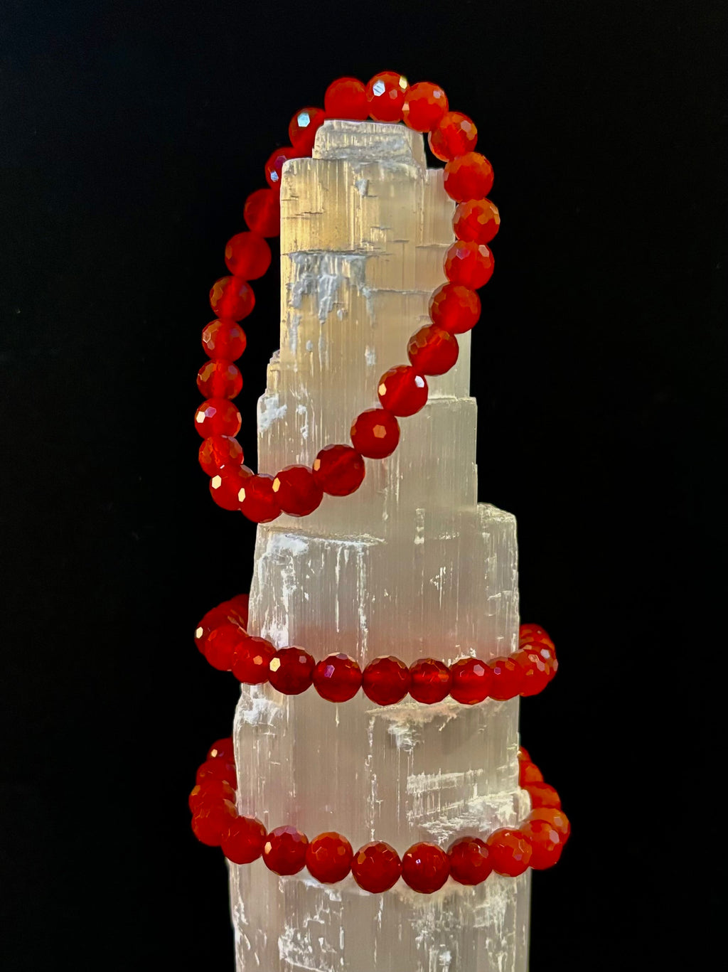 Red Agate Polyhedral Power Bracelet – Strength, Grounding & Vitality (8mm, Small–Medium Wrist)