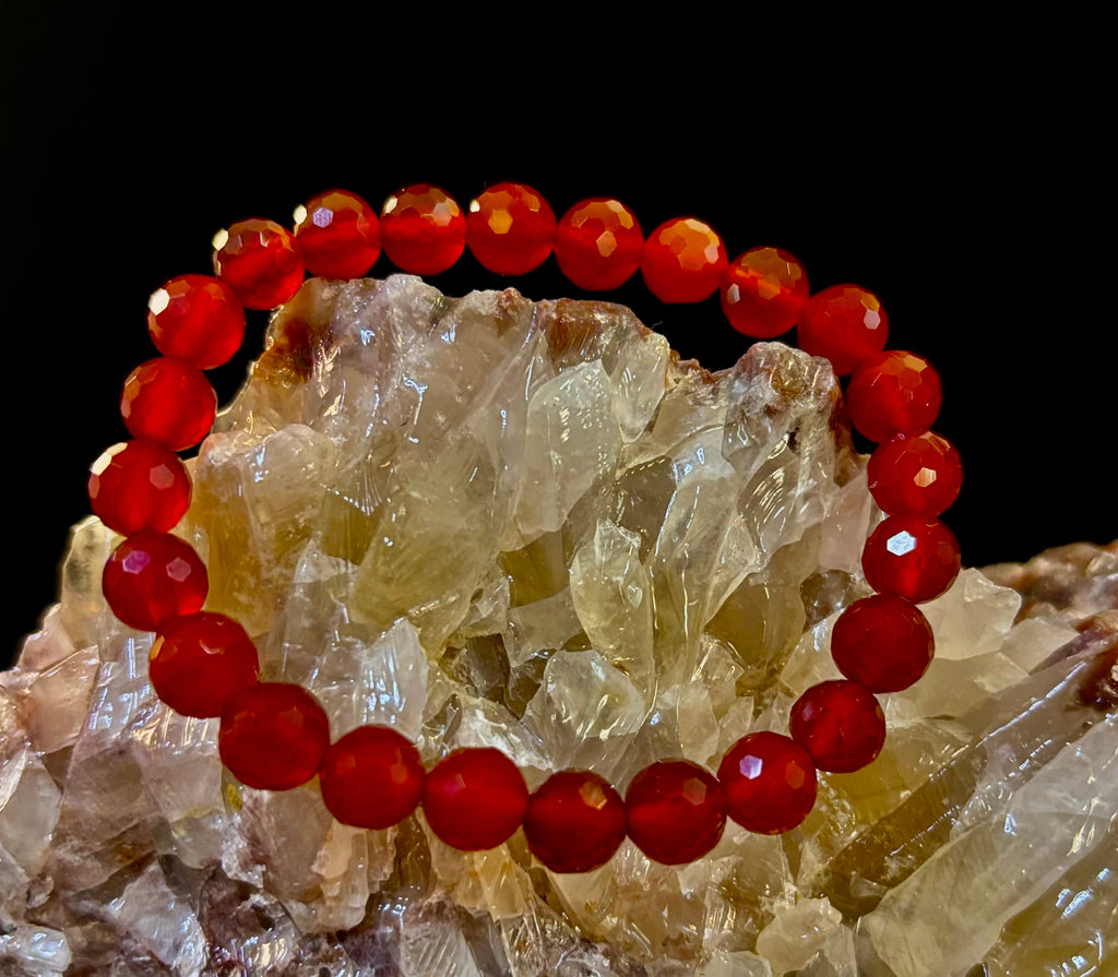 Red Agate Polyhedral Power Bracelet – Strength, Grounding & Vitality (8mm, Small–Medium Wrist)