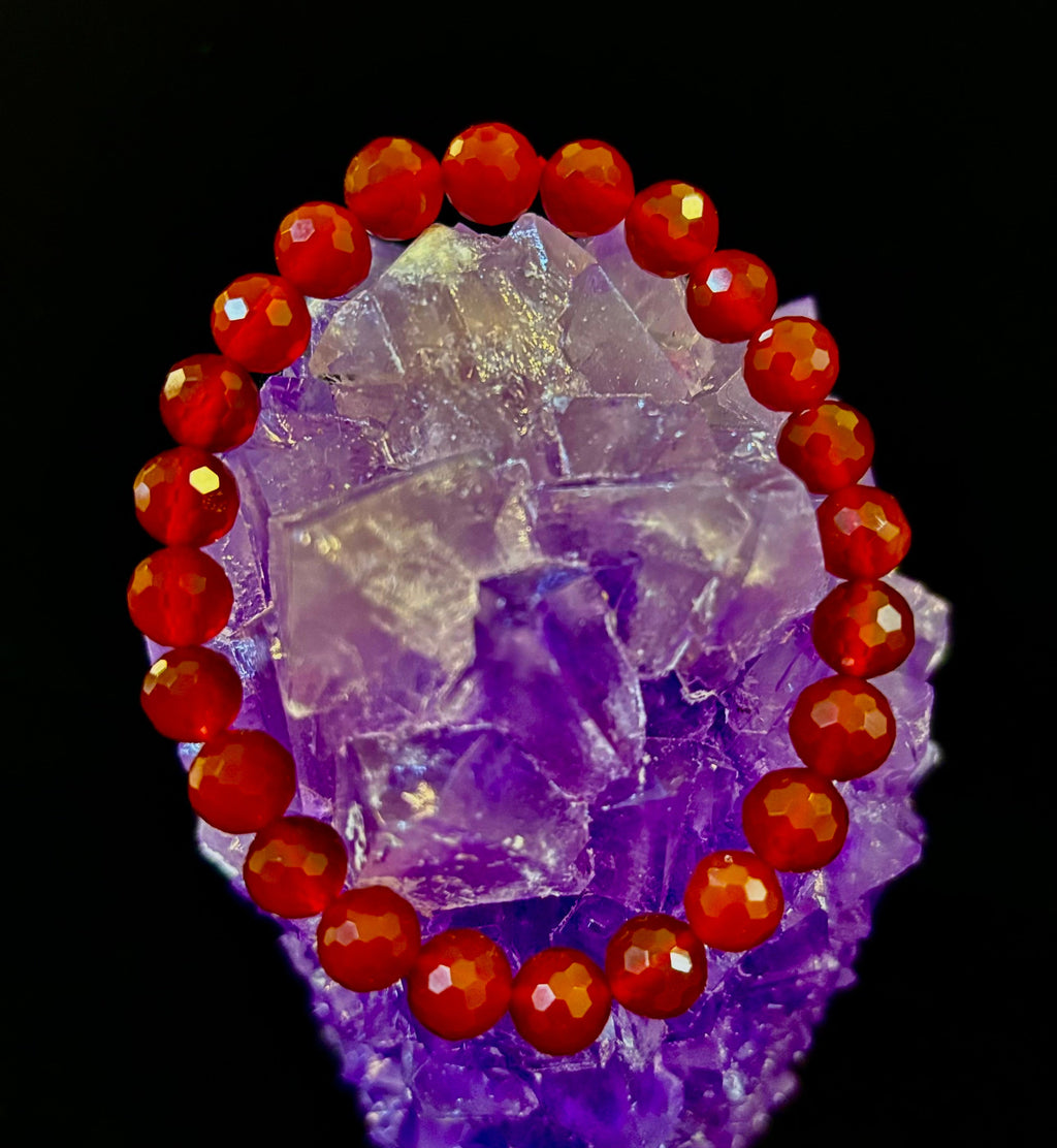 Red Agate Polyhedral Power Bracelet – Strength, Grounding & Vitality (8mm, Small–Medium Wrist)