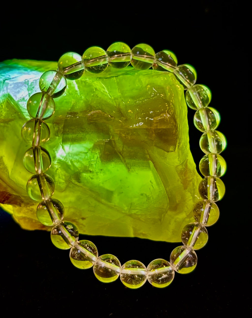 Clear Quartz Clarity Bracelet – 8mm Natural Crystal (Medium Wrists)