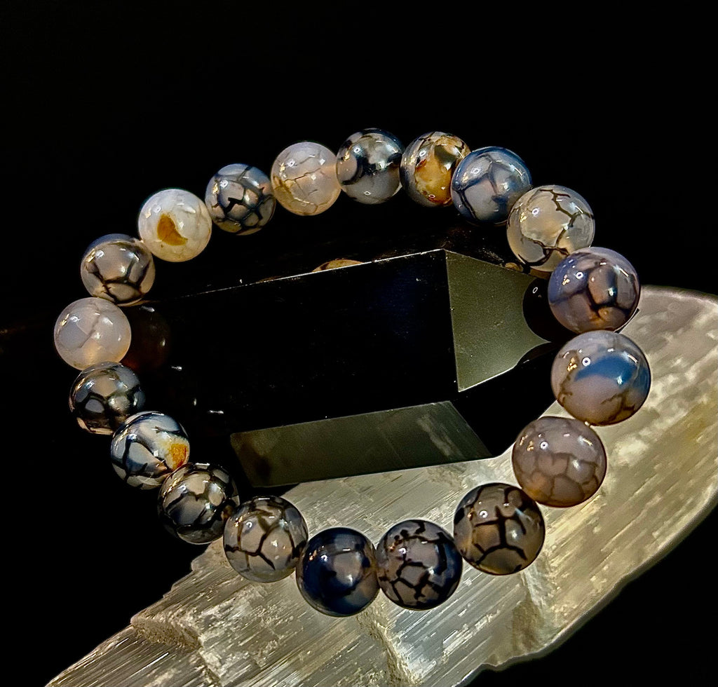 Black & White Dragon Vein Agate Reiki-Infused Protection Bracelet (Medium Wrists)