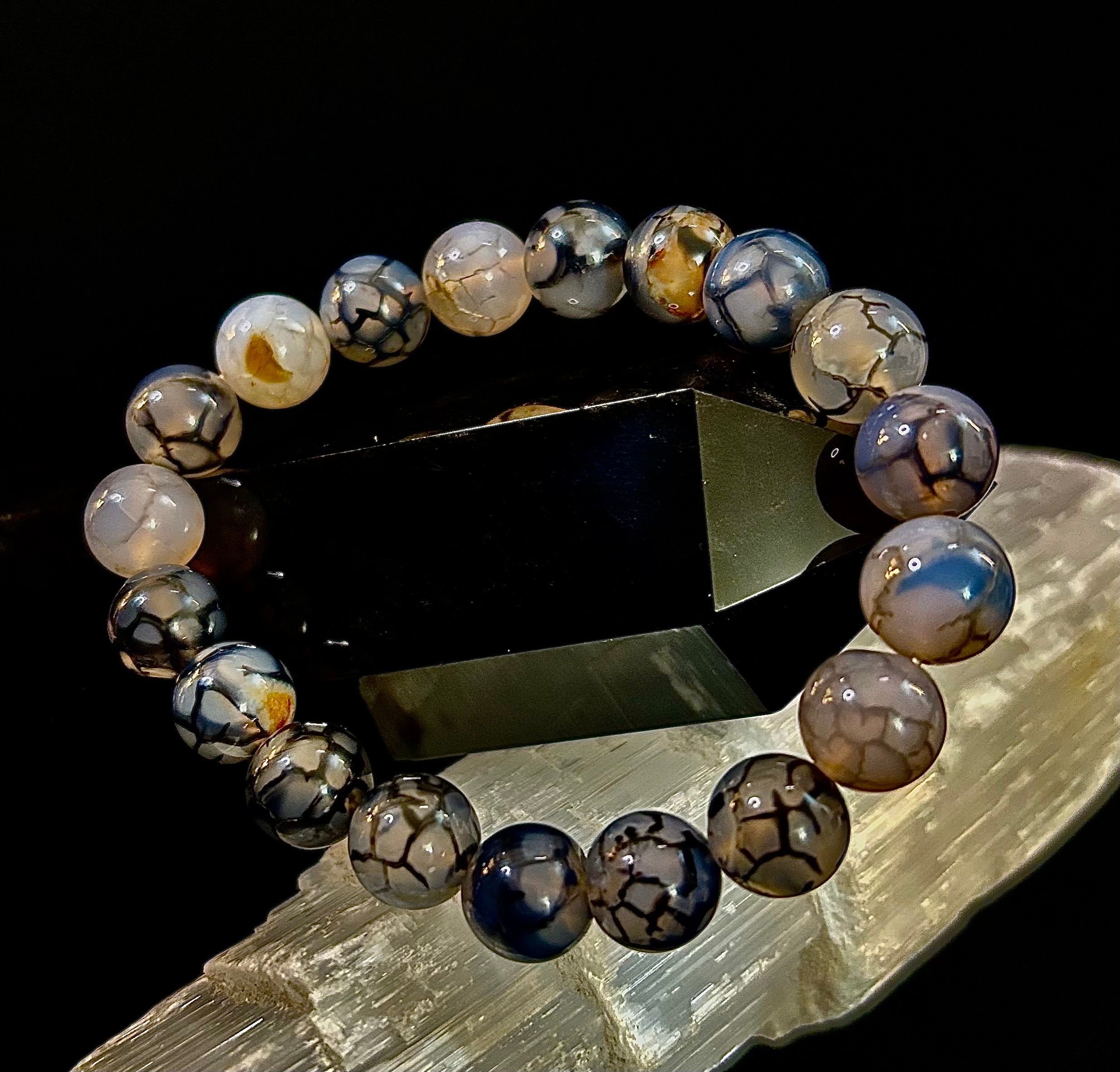 Black & White Dragon Vein Agate Reiki-Infused Protection Bracelet (Medium Wrists)