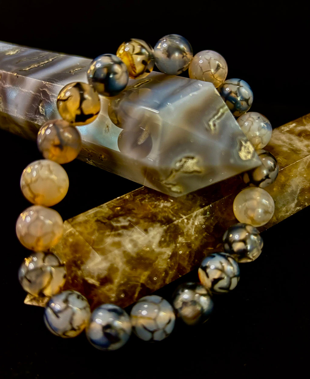 Black & White Dragon Vein Agate Reiki-Infused Protection Bracelet (Medium Wrists)