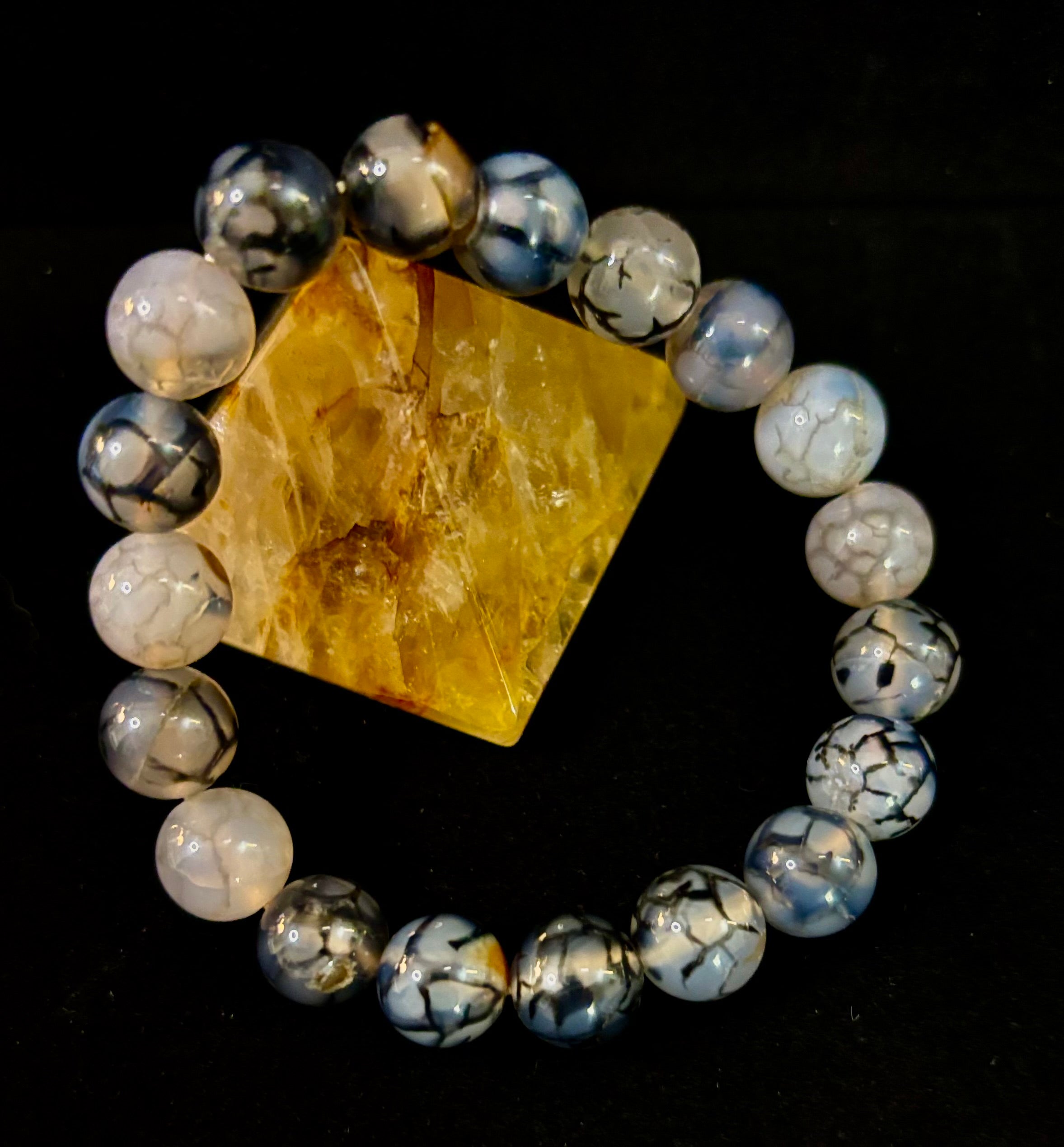 Black & White Dragon Vein Agate Reiki-Infused Protection Bracelet (Medium Wrists)