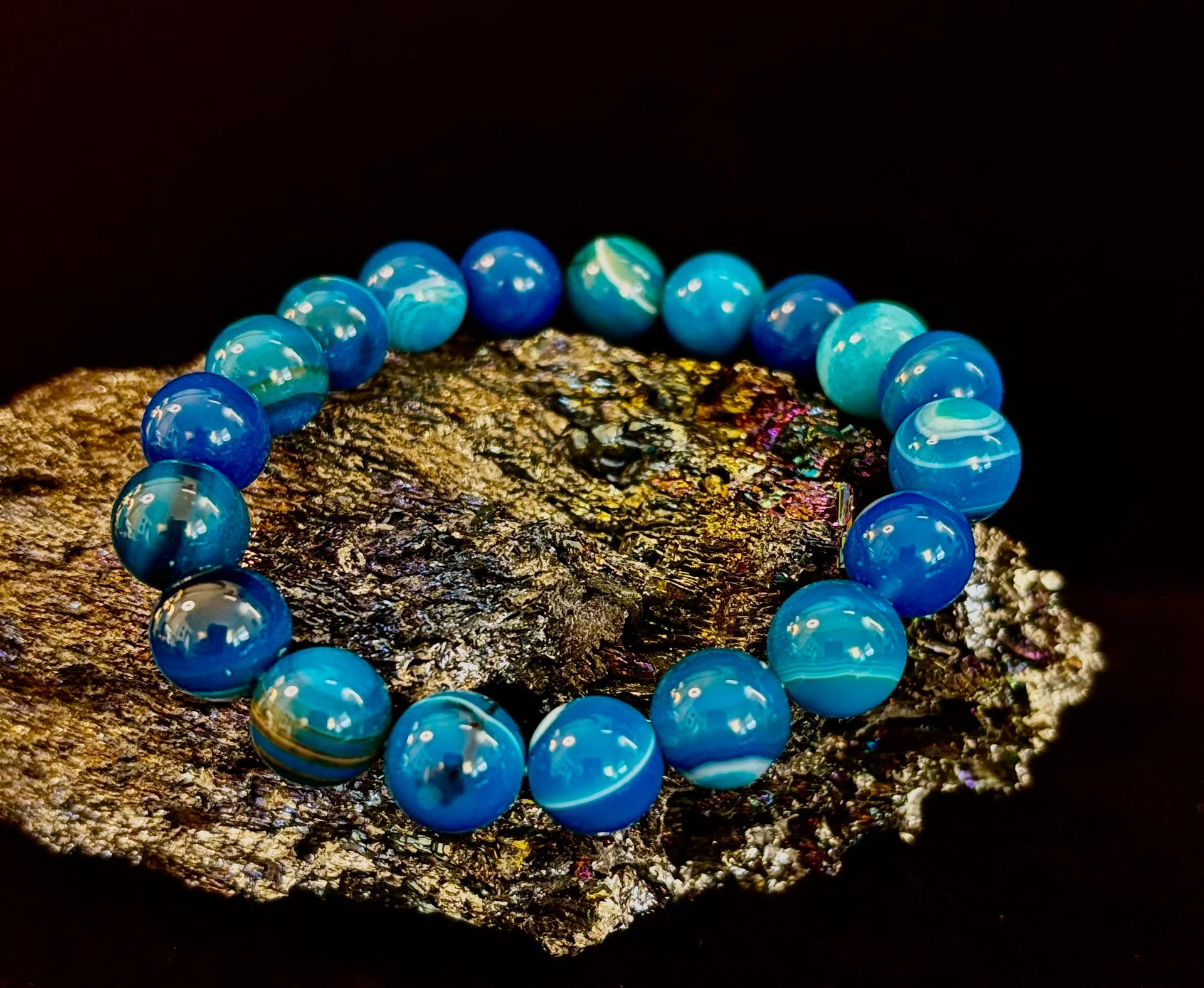 Blue Striped Agate Reiki-Infused Healing & Calm Bracelet (Medium Wrists)
