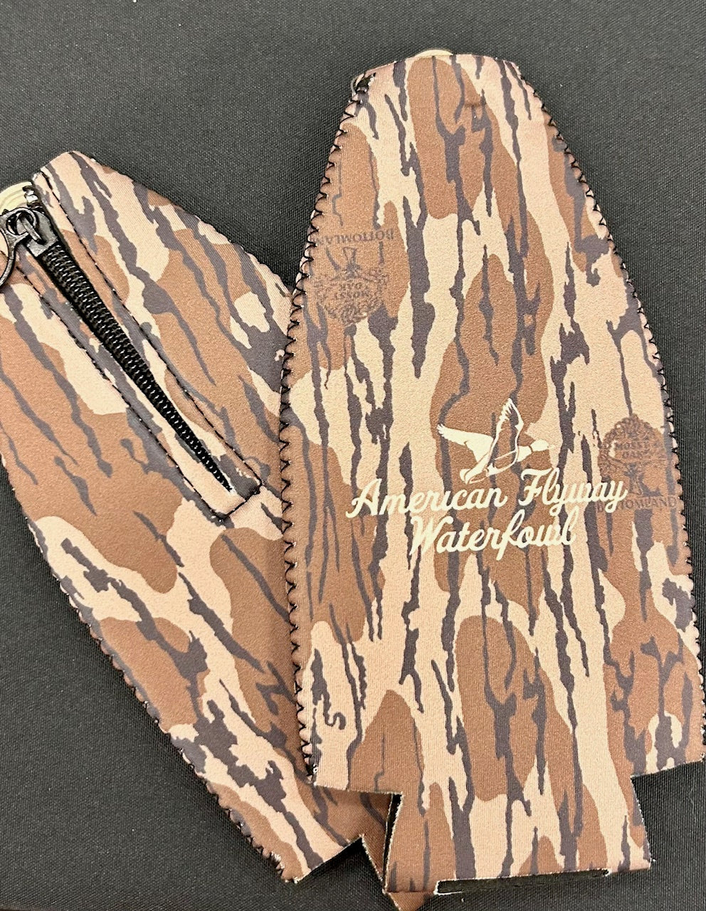 Mossy Oak Bottomland Logo Bottle Koozie – Rugged Camo Drink Sleeve