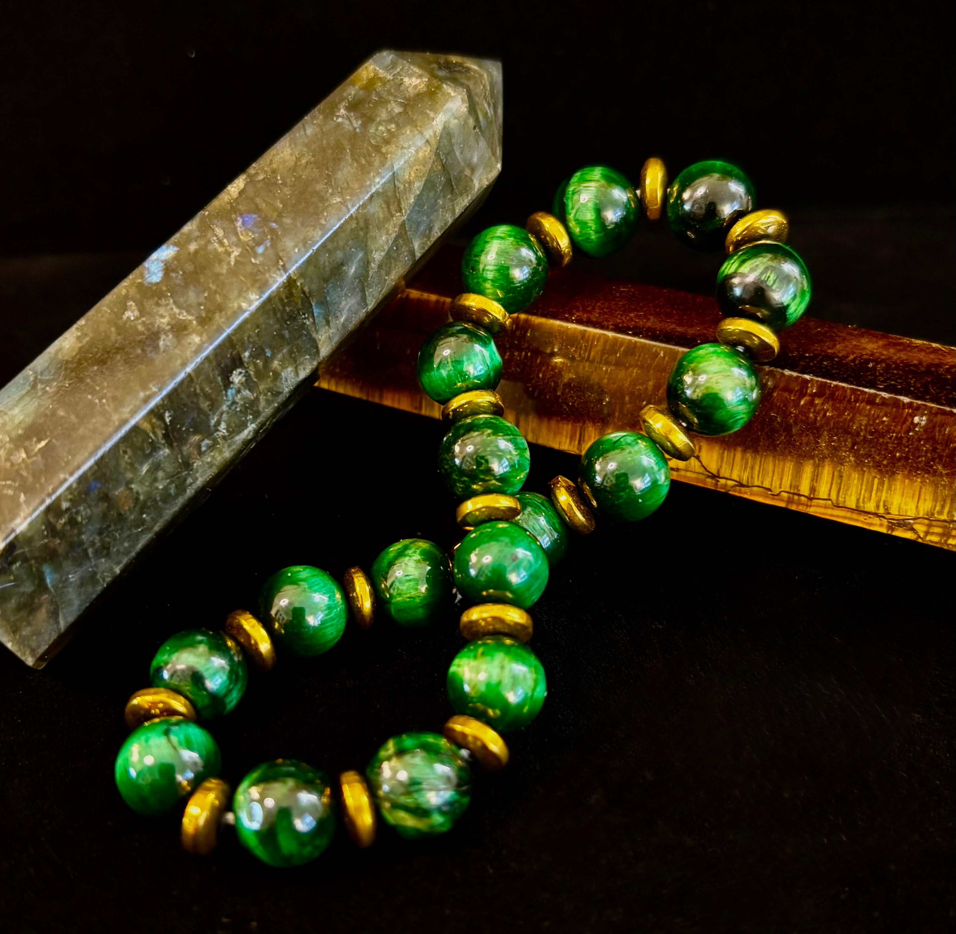 Green Tiger Eye Wealth & Confidence Bracelet – 8mm Beads with Gold Accents (Medium Wrists)