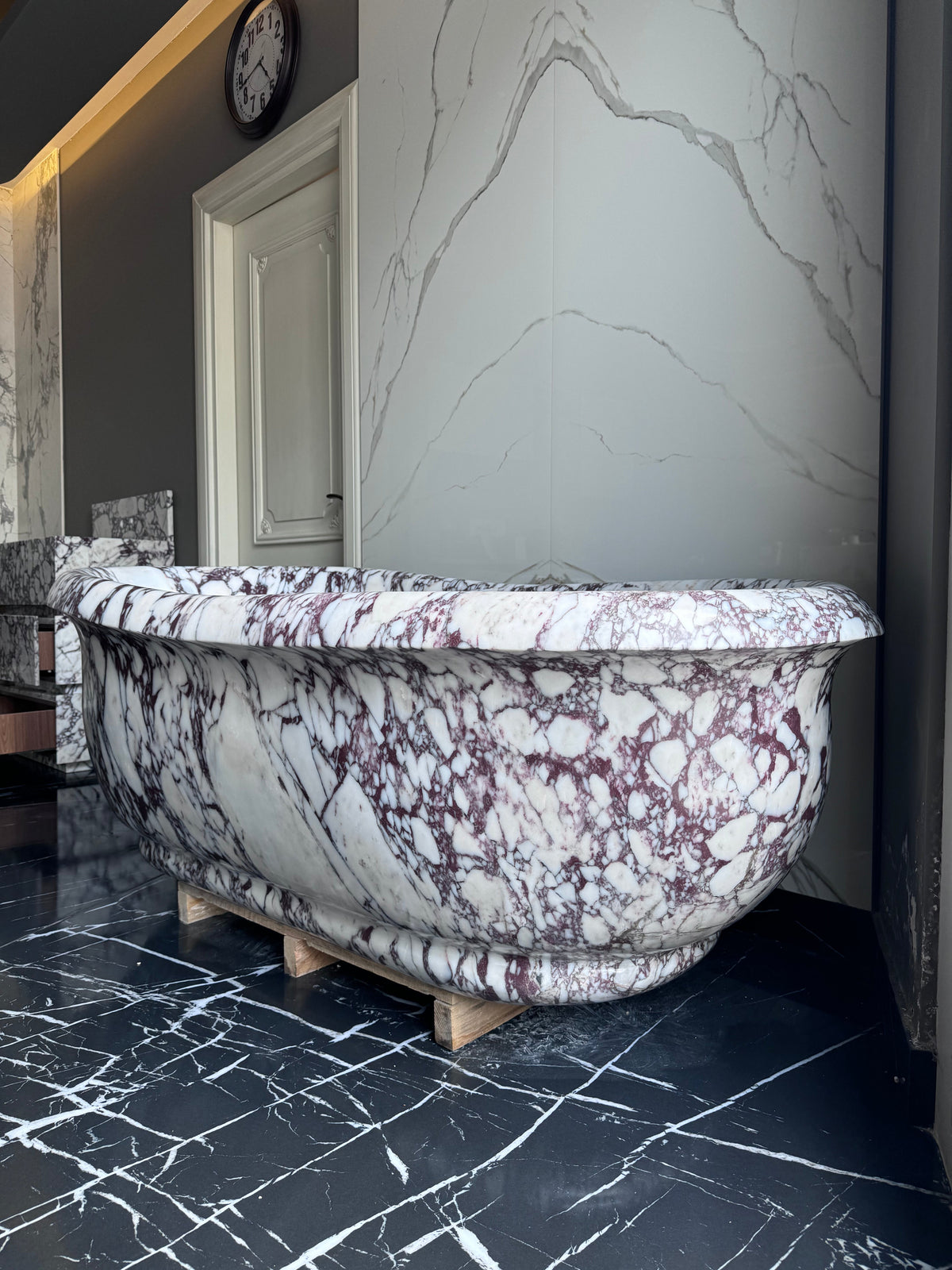 Calacatta Viola Bathroom Bathtub
