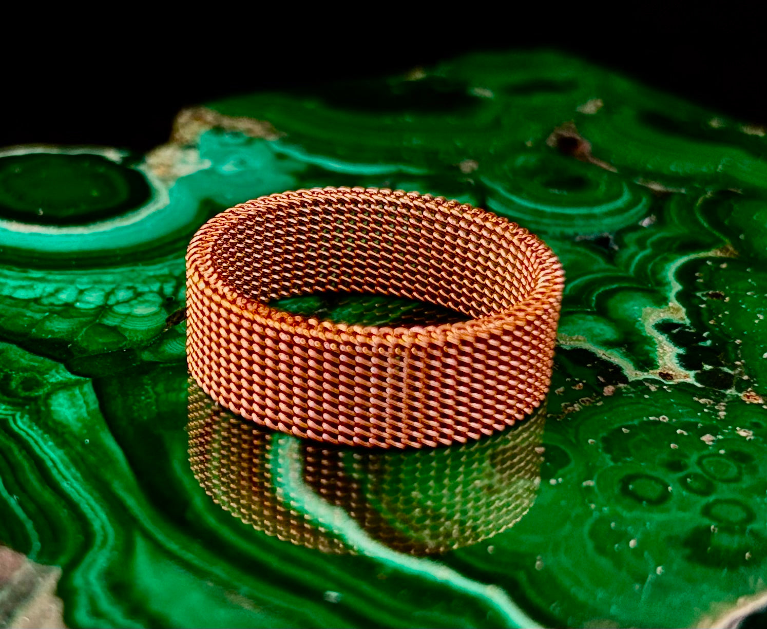 Unisex Stainless Steel Mesh Ring – Flexible, Modern Band in Black, Rose Gold & Silver Tones