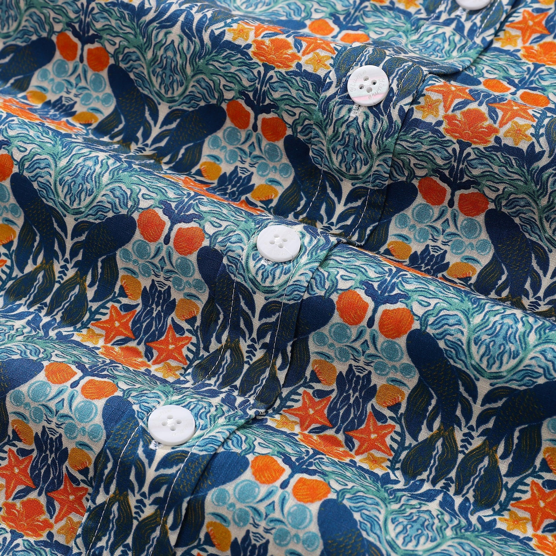 Men's Underwater Print Cotton Aloha Shirt - Coastal Vacation Wear
