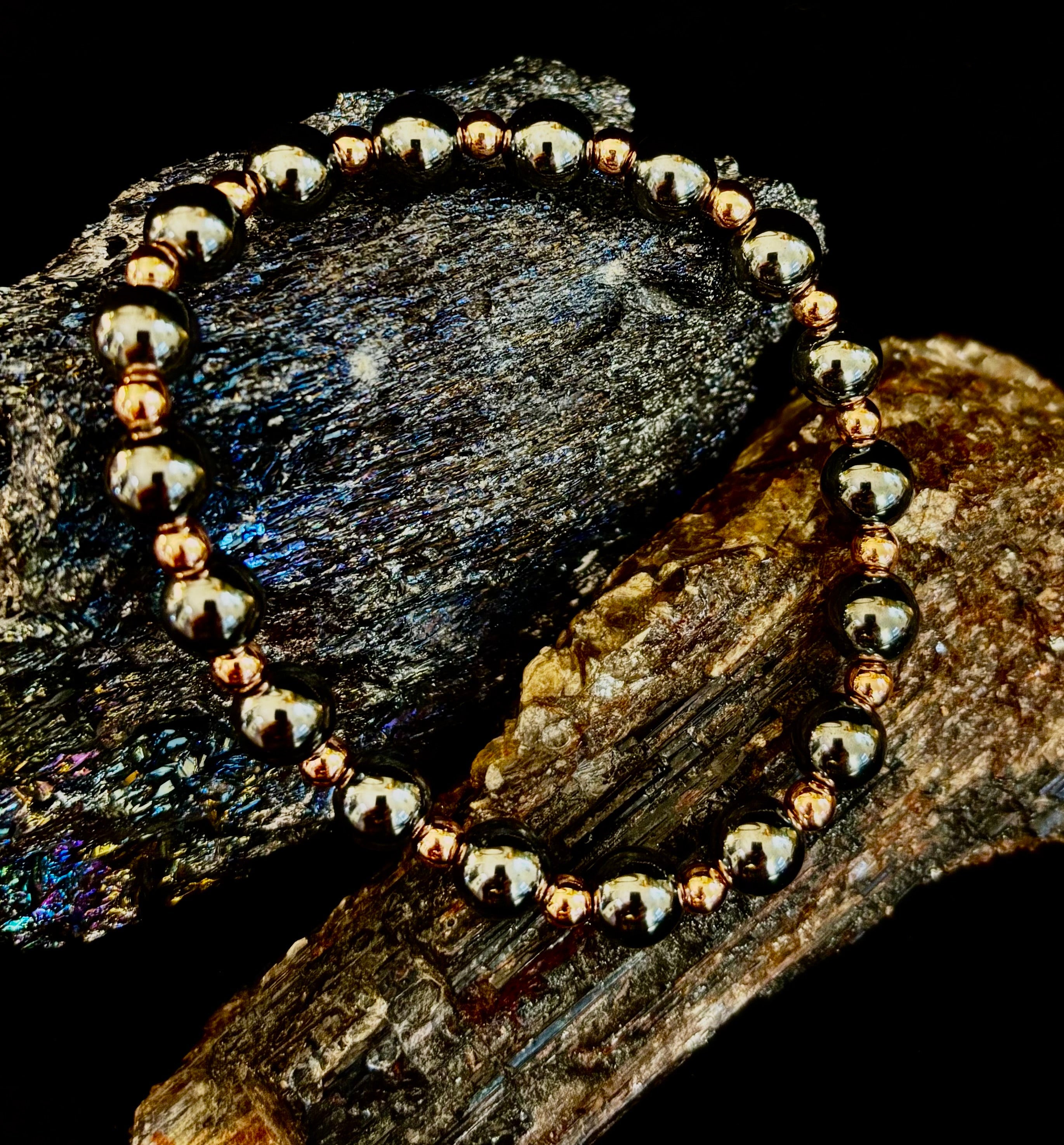 Copper & Hematite Bracelet – Grounding, Strength & Energy Balance (Large Wrists)