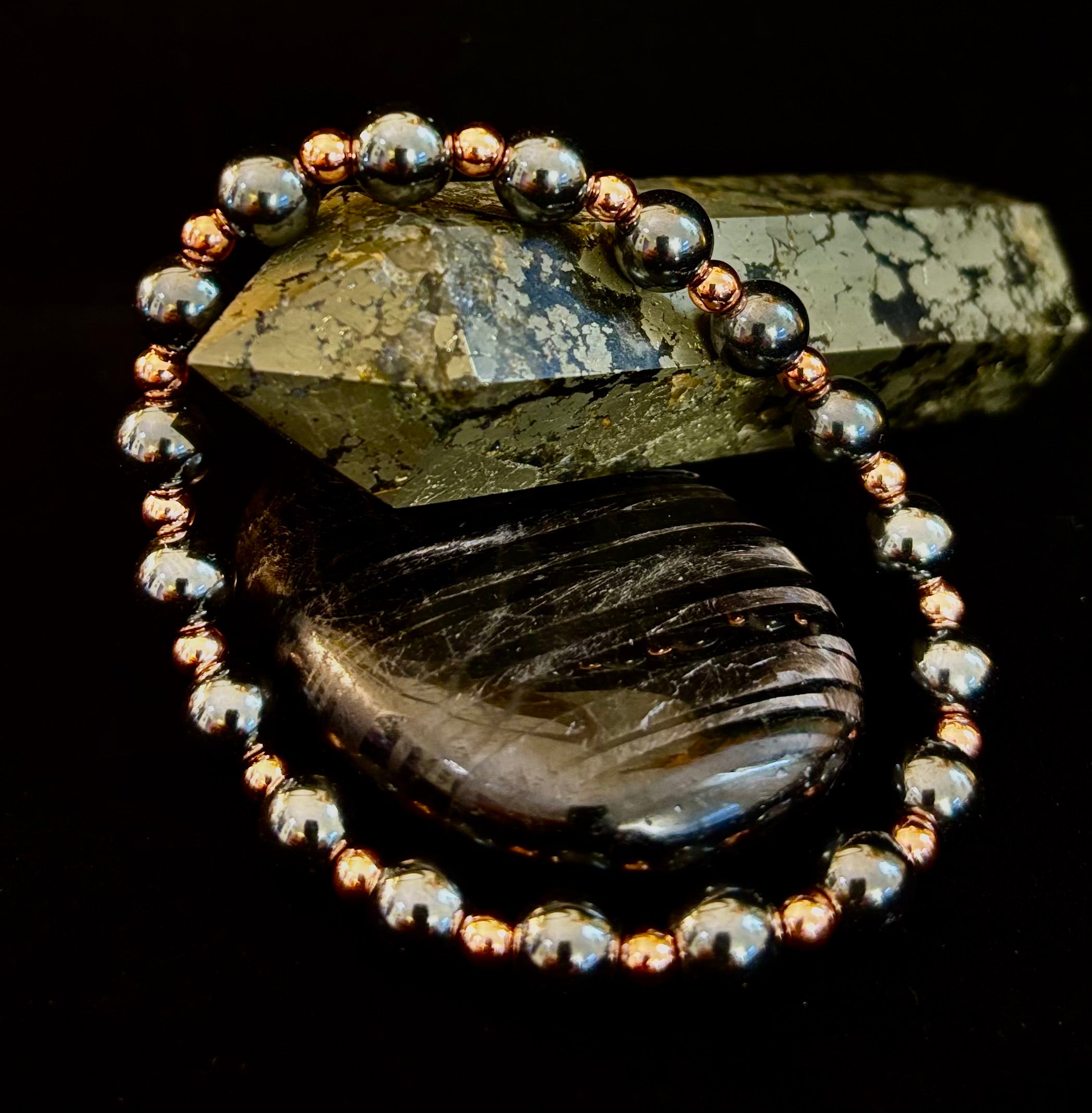 Copper & Hematite Bracelet – Grounding, Strength & Energy Balance (Large Wrists)