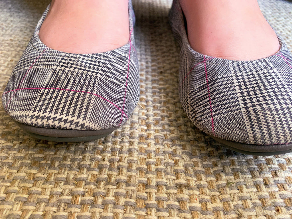 Truly Plaid Women's Comfortable Slip On Ballet Flats - Image 11