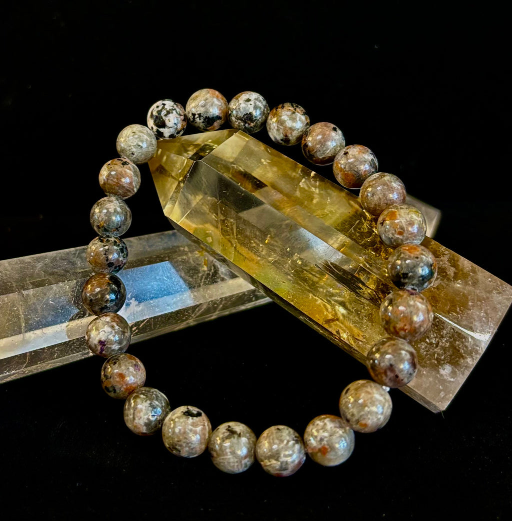Yooperlite Grounding Bracelet – Natural UV Reactive Stone, 8mm Beads (Large Wrists)