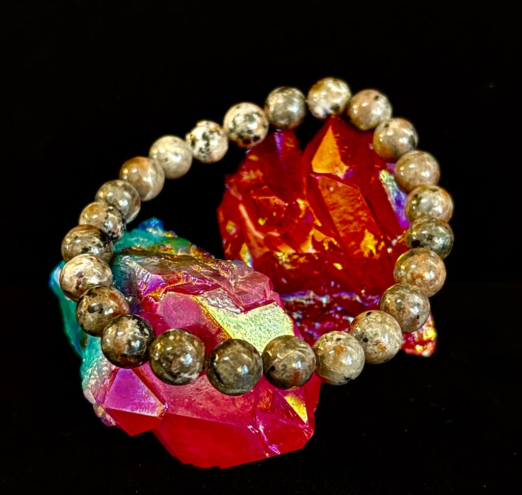 Yooperlite Grounding Bracelet – Natural UV Reactive Stone, 8mm Beads (Large Wrists)