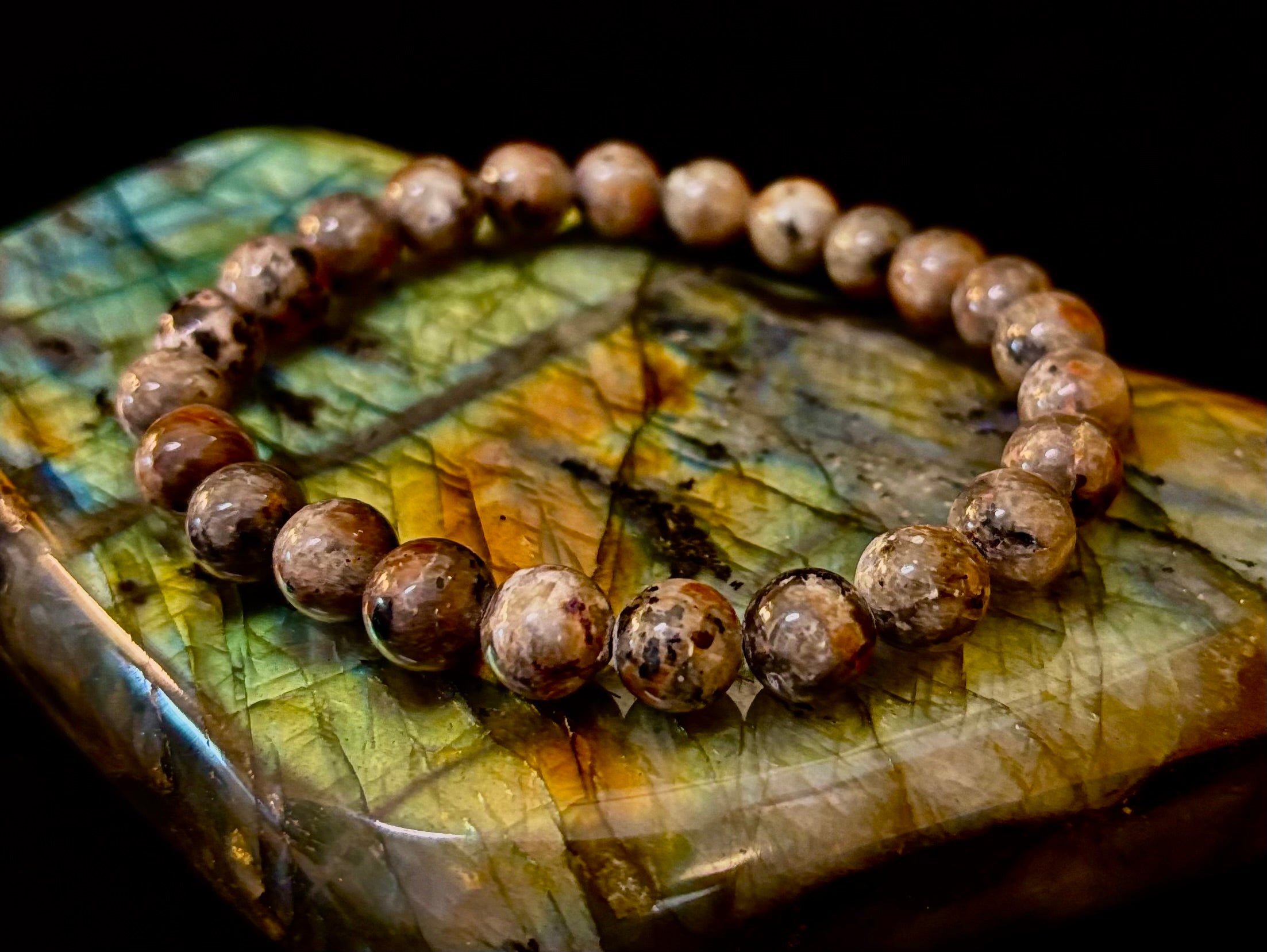 Yooperlite Grounding Bracelet – Natural UV Reactive Stone, 8mm Beads (Large Wrists)