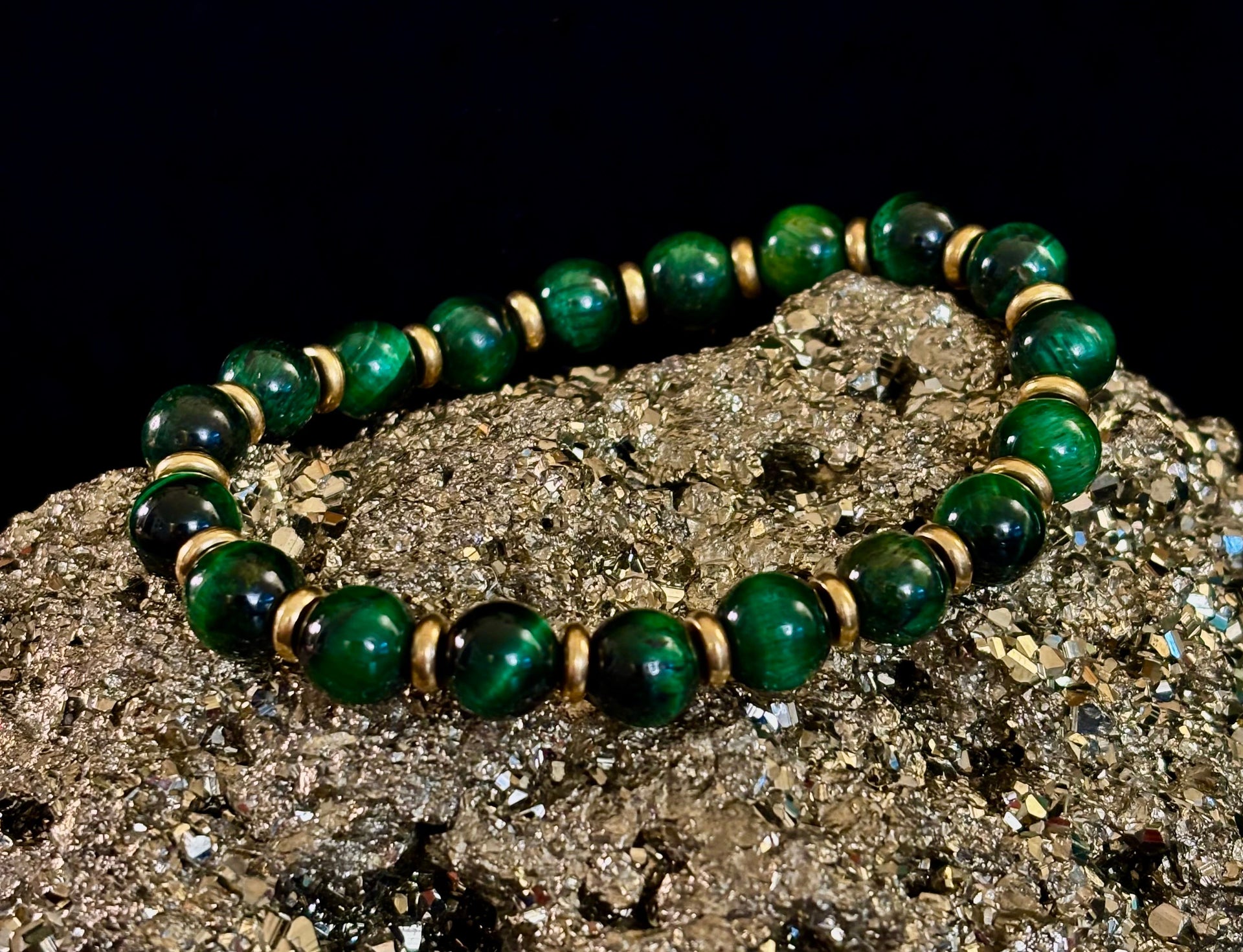 Green Tiger Eye Wealth & Confidence Bracelet – 8mm Beads with Gold Accents (Medium Wrists)