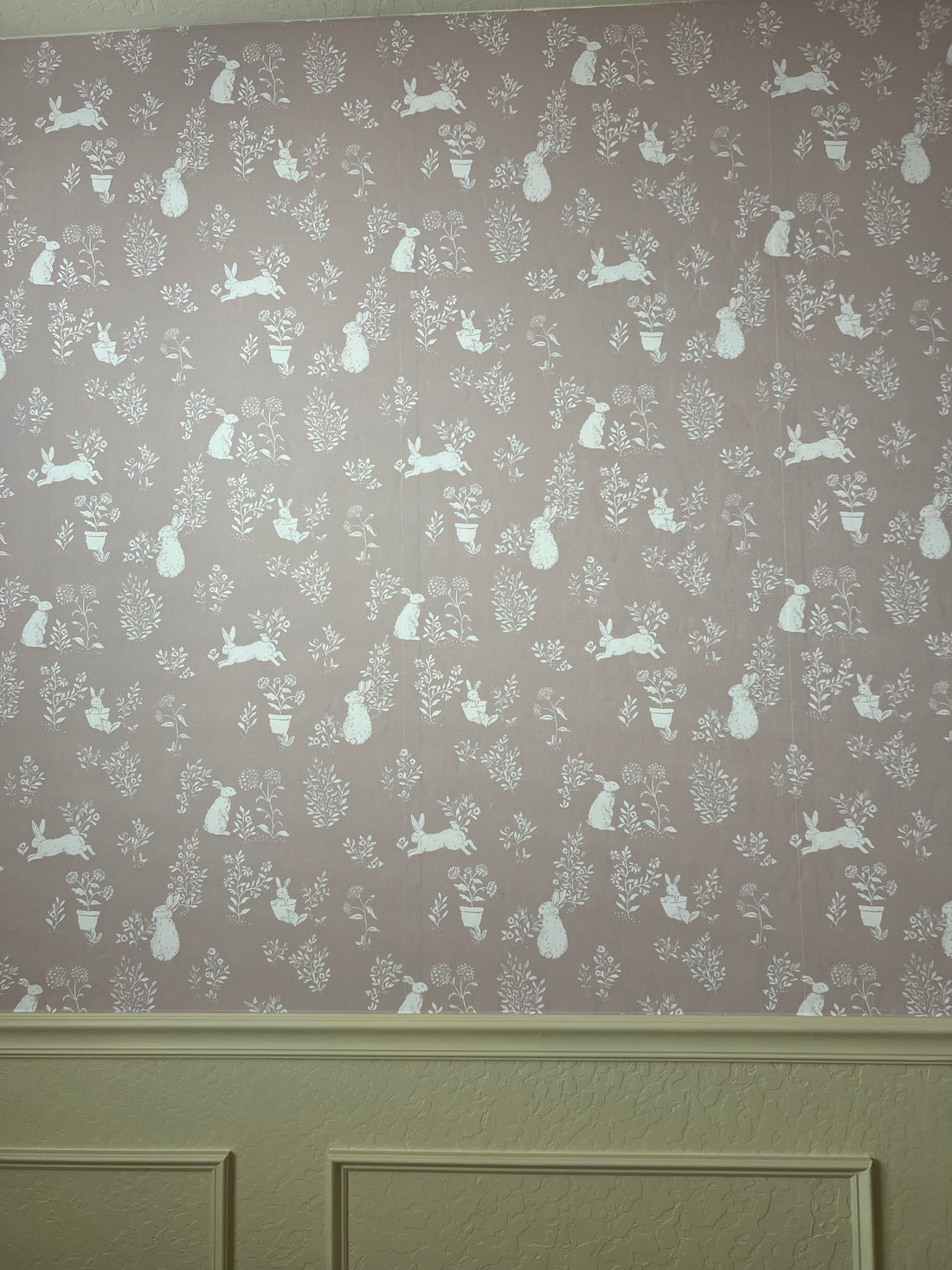 Aven Removable Wallpaper in Dusty-Rose and Cream Cottagecore