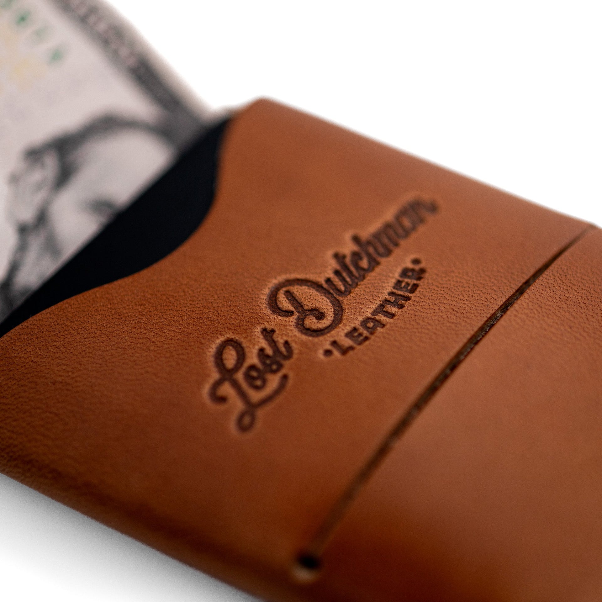 The Franklin Minimalist Full-Grain Leather Wallet in Brown