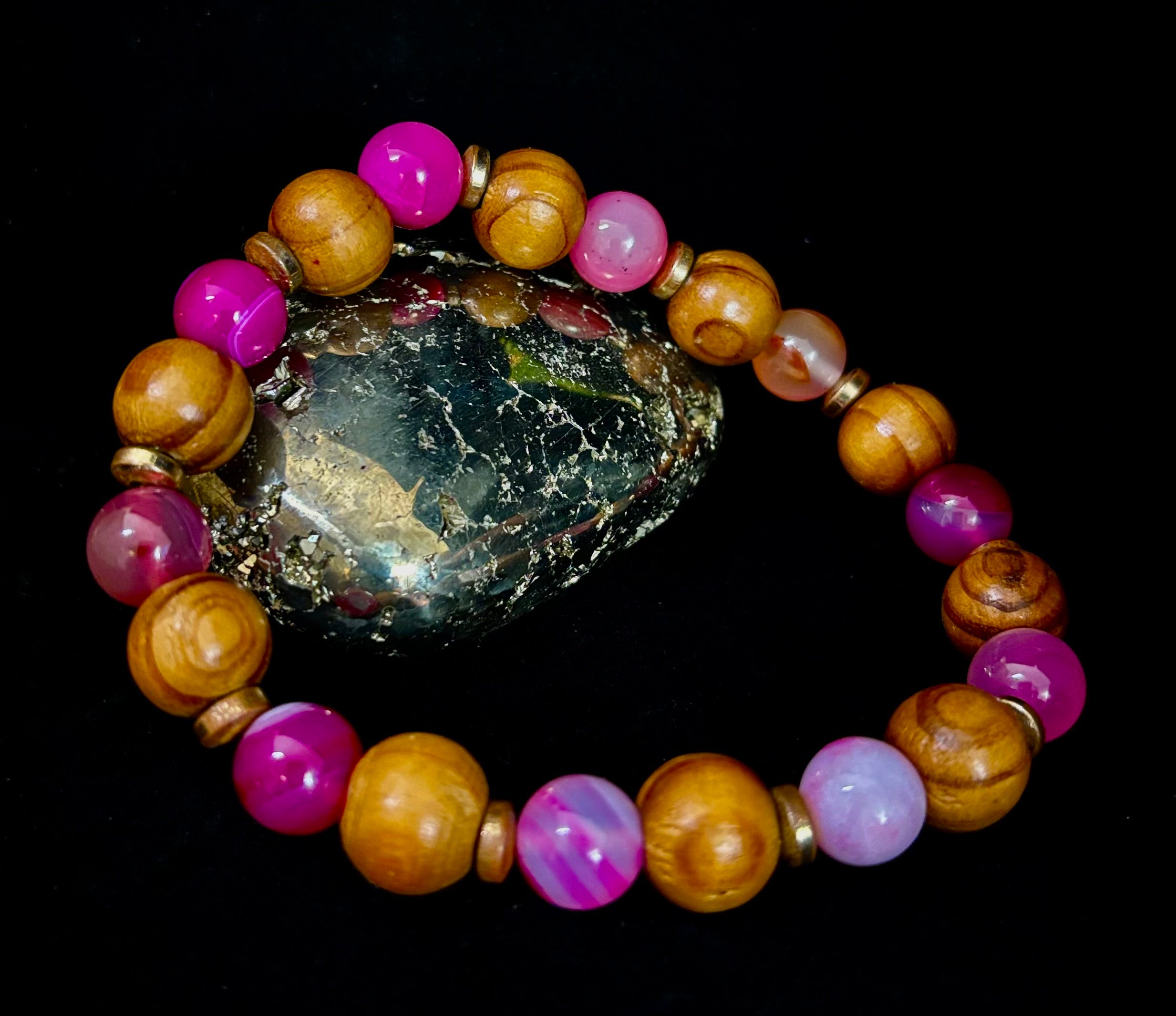 Corazón Collection Bohemian Mixed Metal Stretch Bracelet