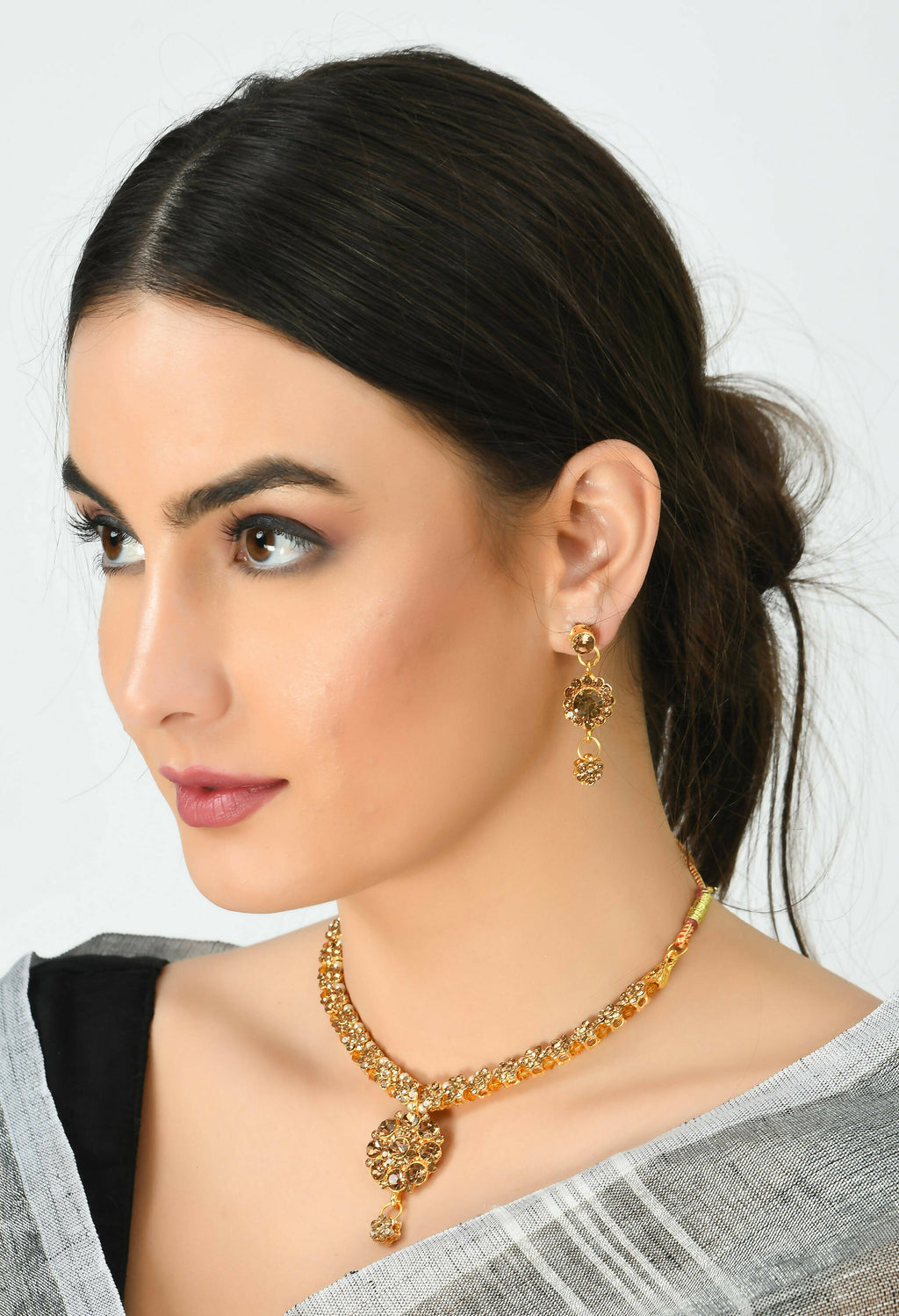 Golden Kamal Floral Stone Choker Necklace - Elegant Statement Jewelry