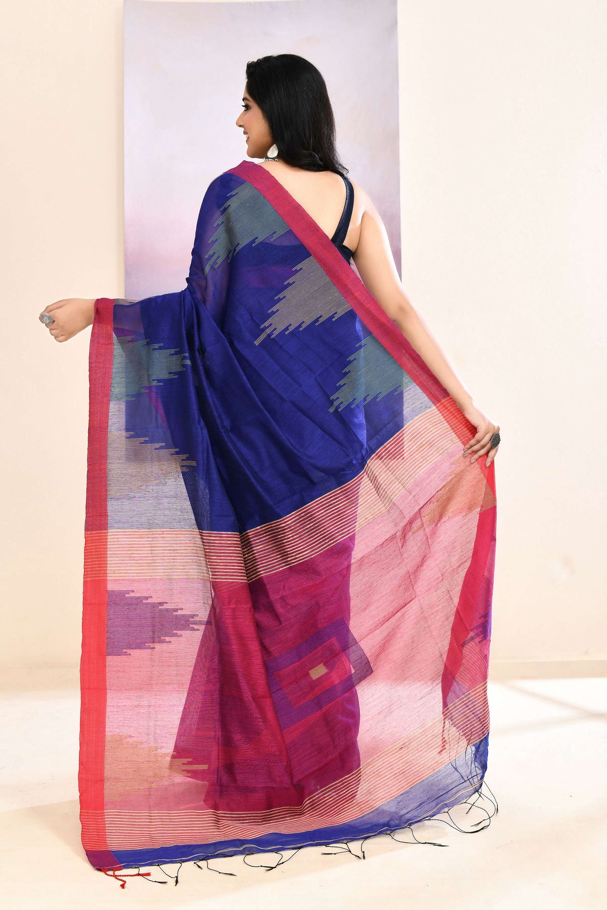 Blue Jamdani Saree with Traditional Temple Border Embellishment
