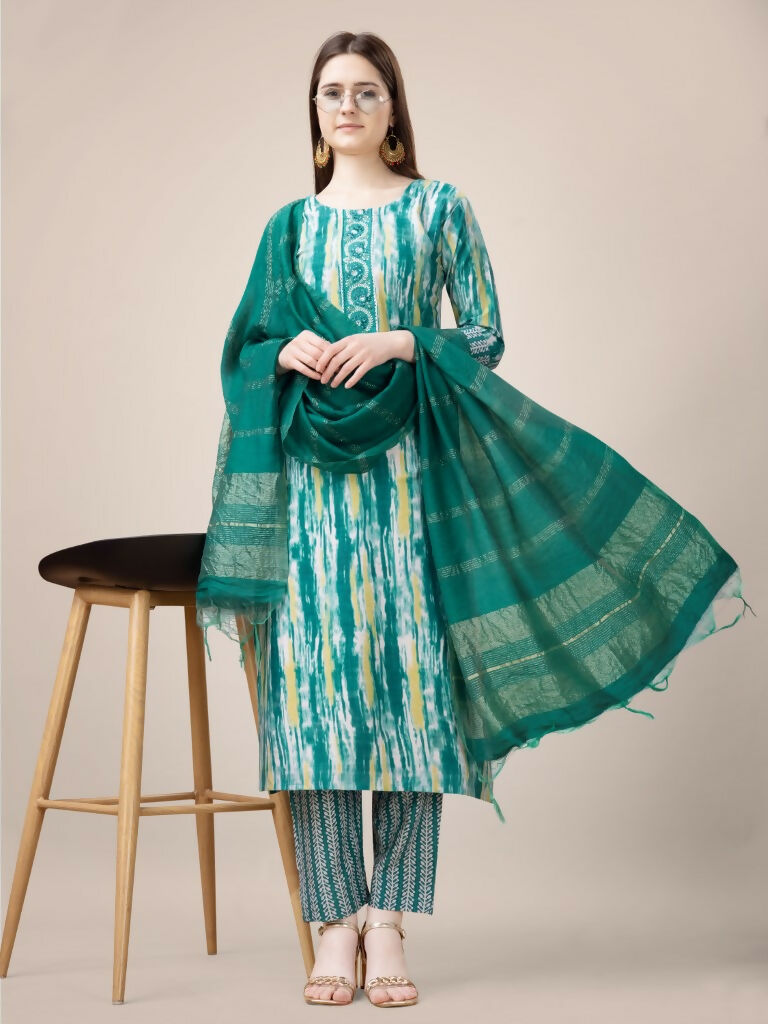 Women's Teal Rayon Printed Kurta Set with Embroidery & Lace