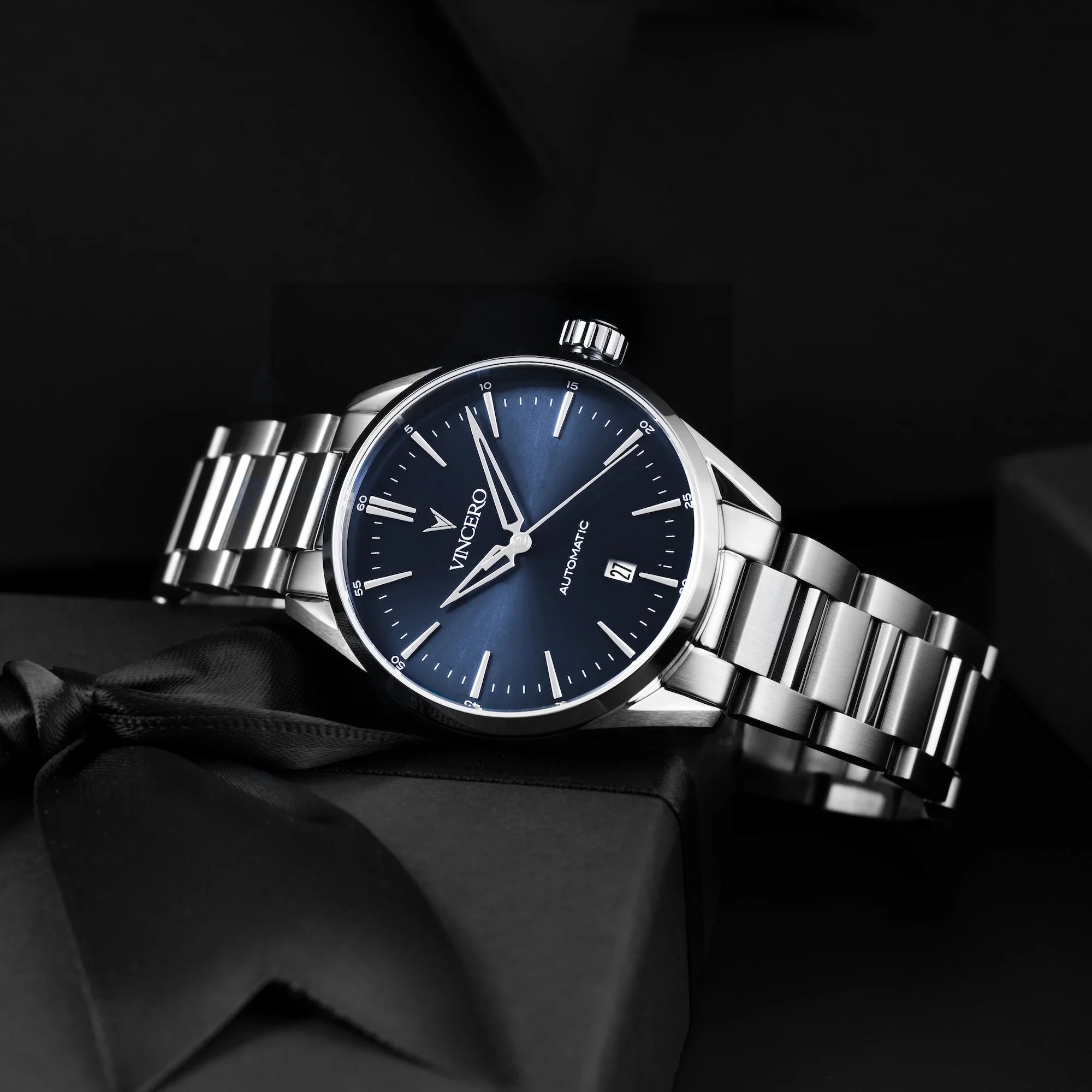 Icon Automatic Watch in Silver and Blue - 42mm Self-Winding Timepiece