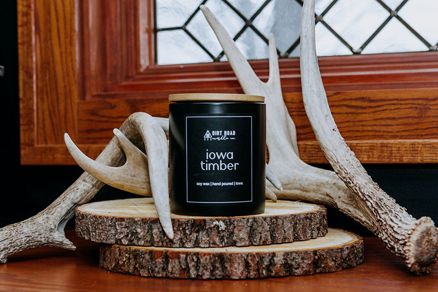 Iowa Timber Soy Wax Candle with Eucalyptus and Pine Scent - Image 4