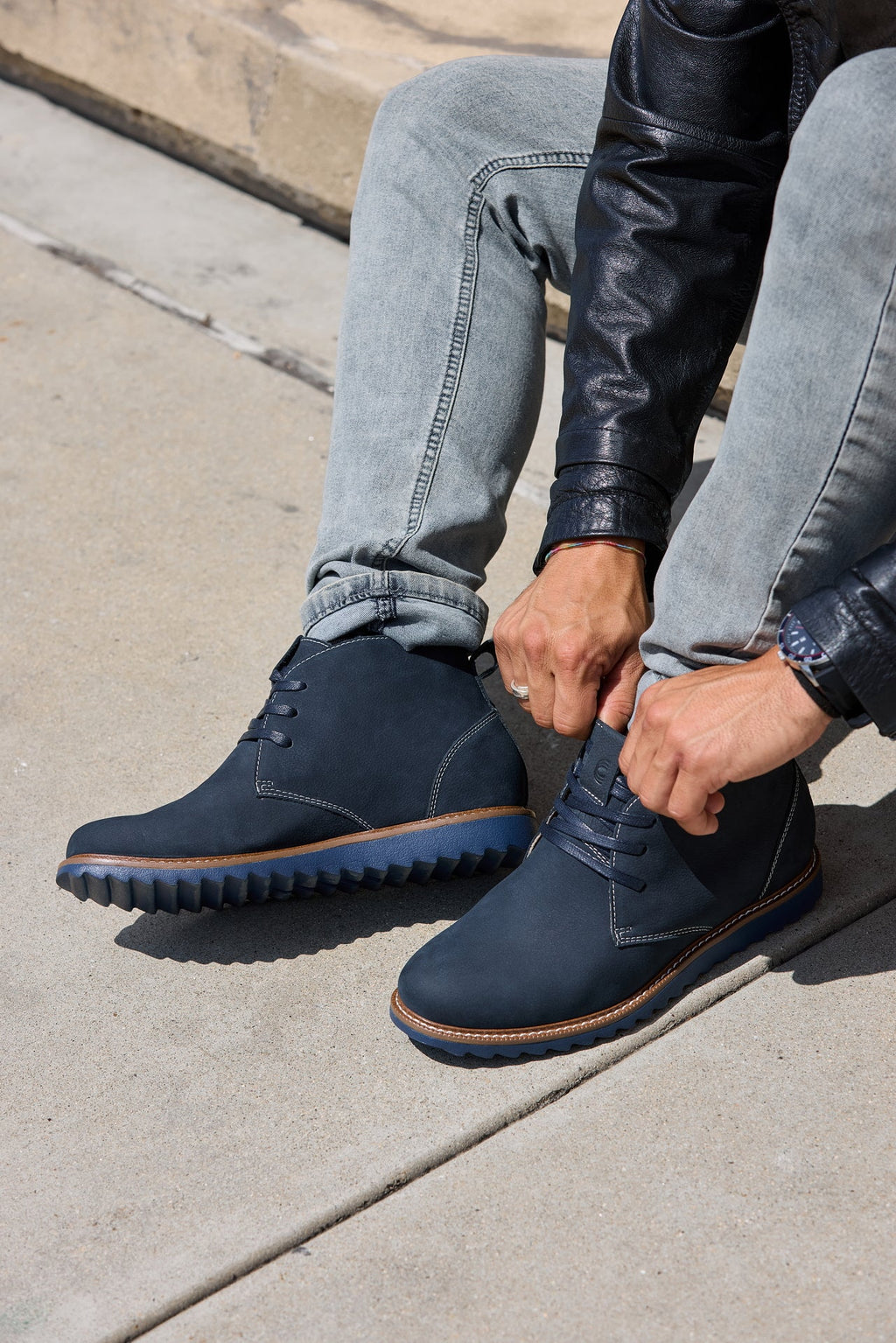 CALTO - J2191 - 2.6 Inches Taller (Ultramarine Blue/Blue Sole) - Nubuck Chukka Boots