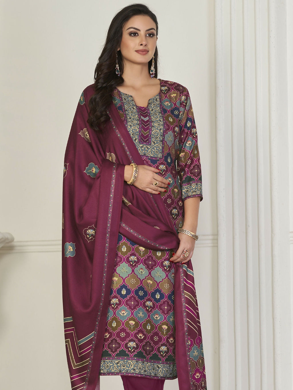 Women's Multicolor Pashmina Digital Printed Straight Kurta Set
