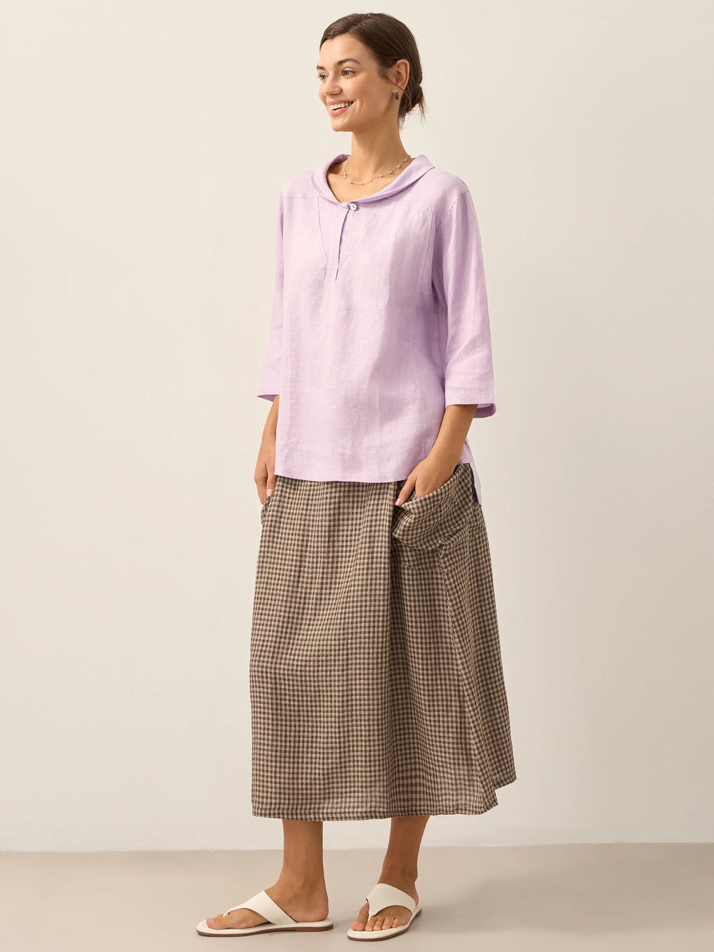 Jade Linen V-Neck Half Sleeve Top