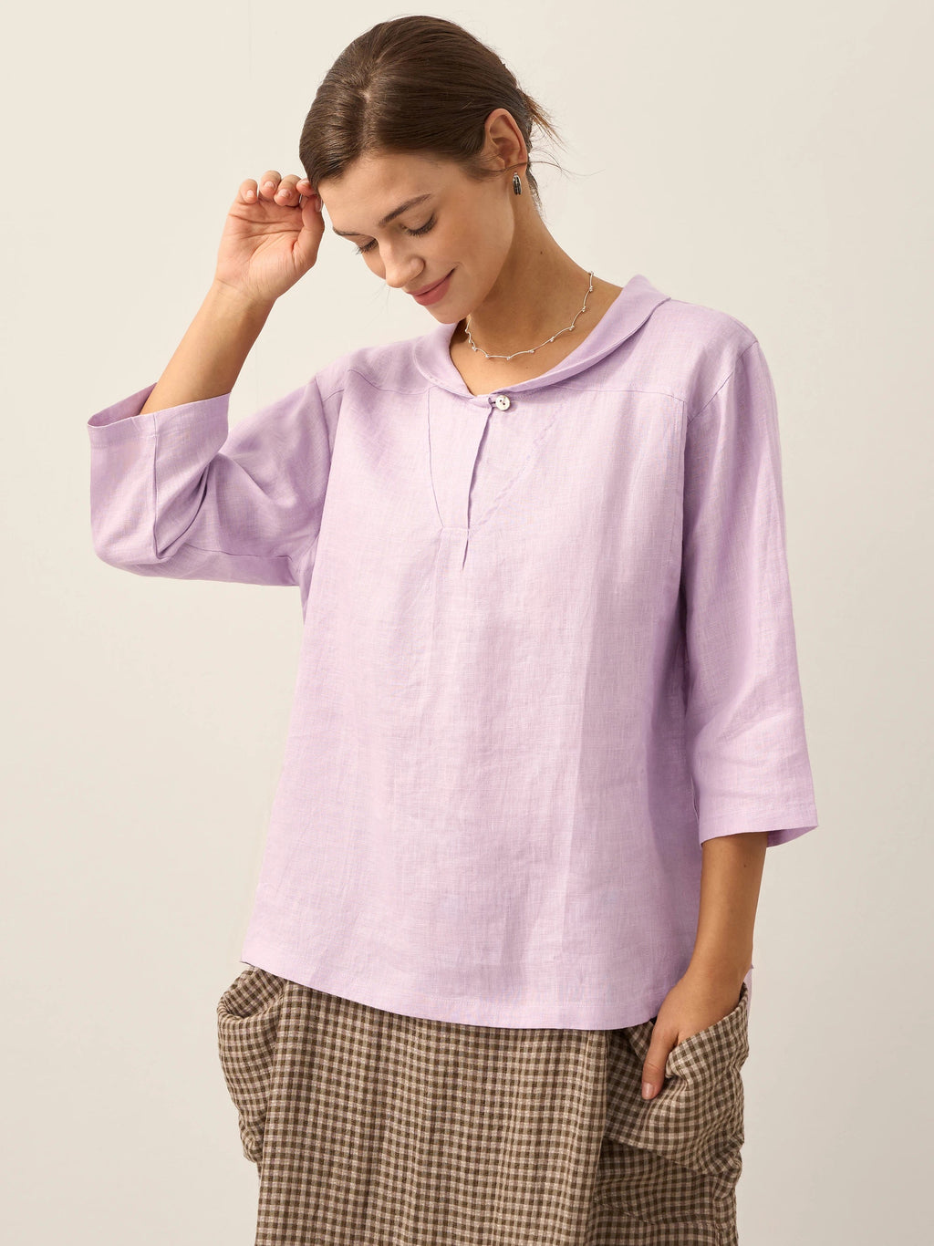 Jade Linen V-Neck Half Sleeve Top