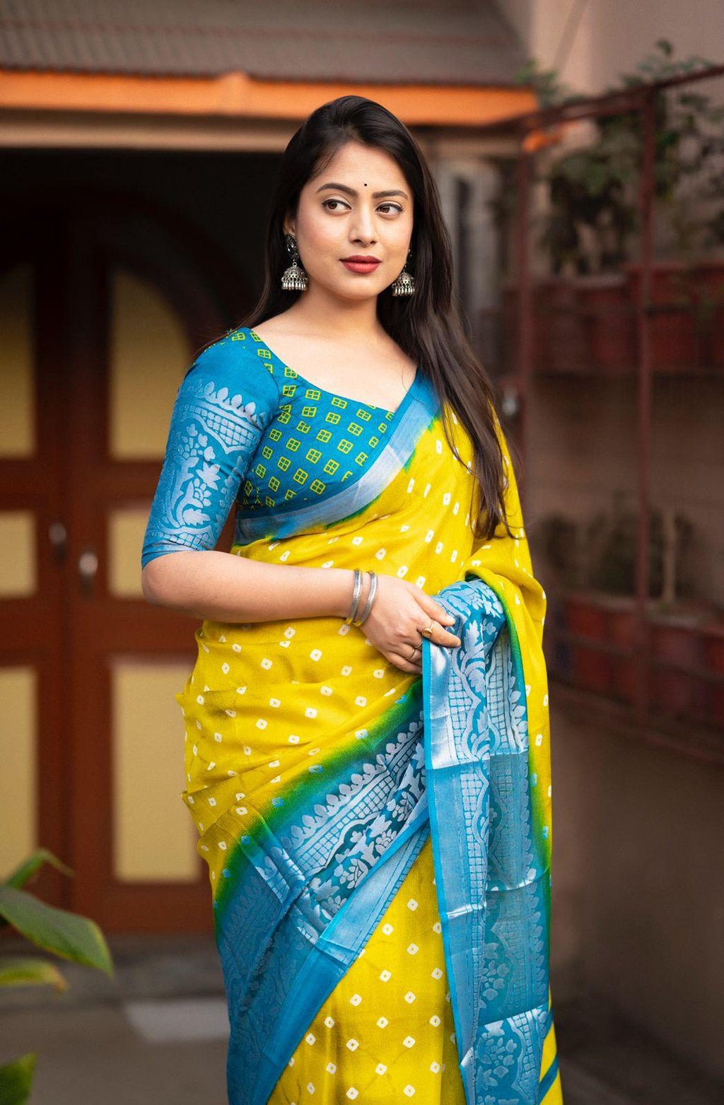 Lemon Jute Silk Printed Saree with Cut Broaso Border & Blouse