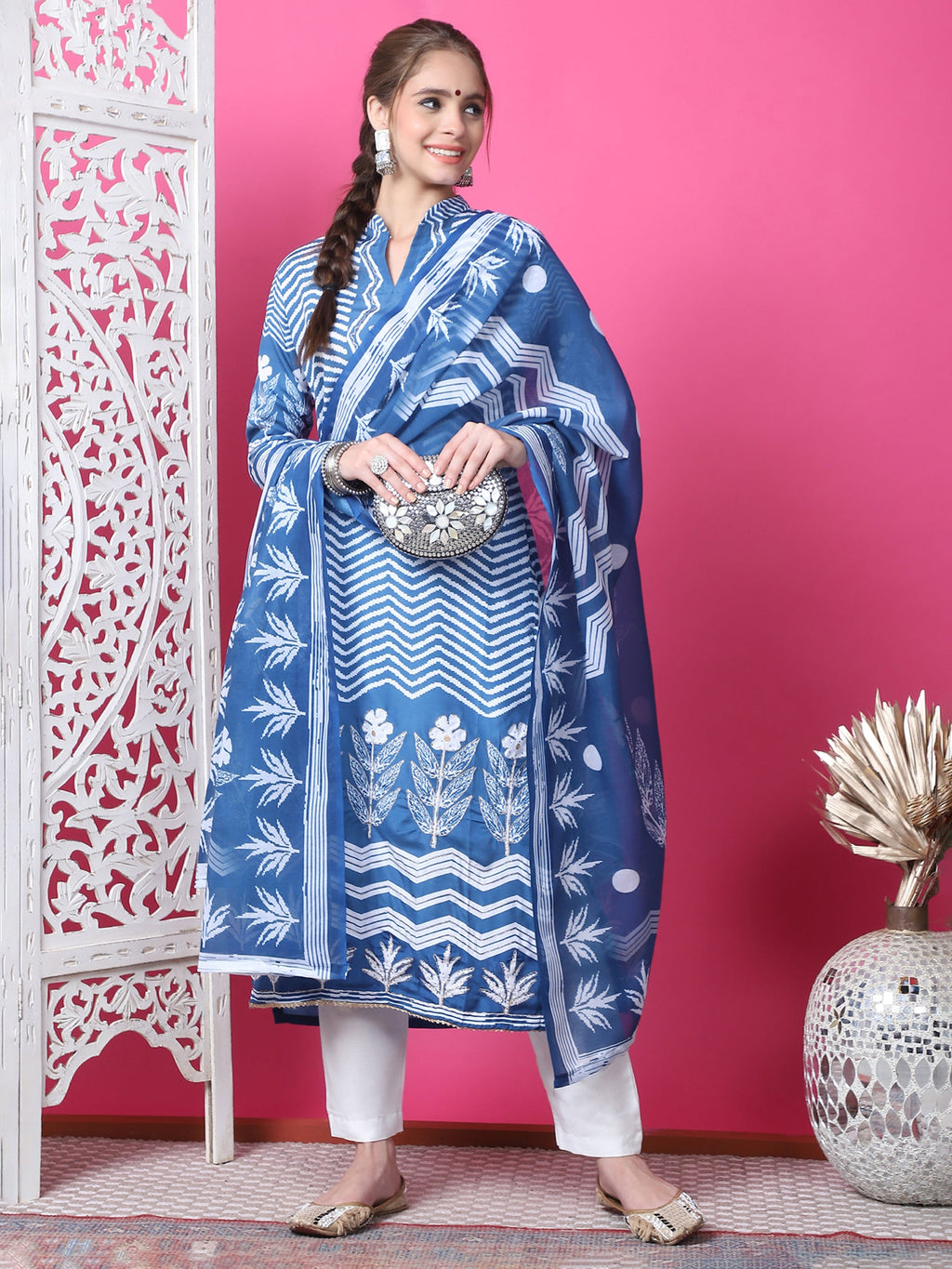 Indigo Blue Cotton Geometric Digital Print Kurta Set with Jari Work