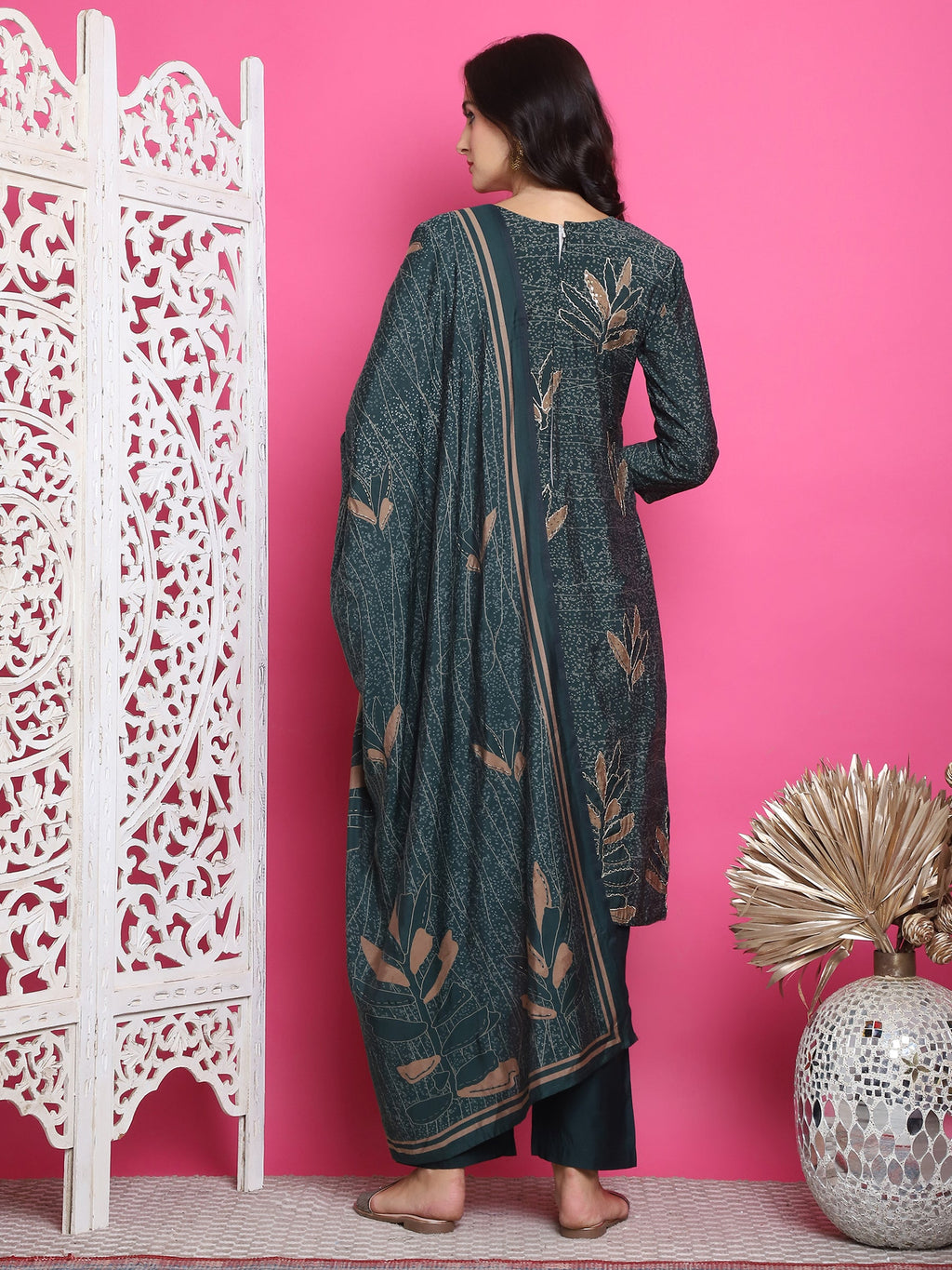 Women's Green Muslin Floral Print Straight Kurta Set with Dupatta