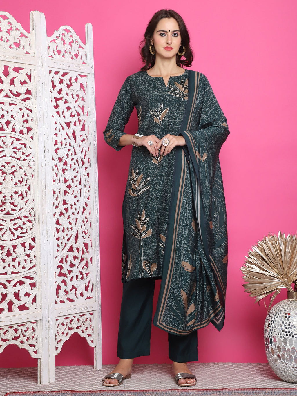 Women's green muslin floral print straight kurta with Jari and crystal work and matching dupatta