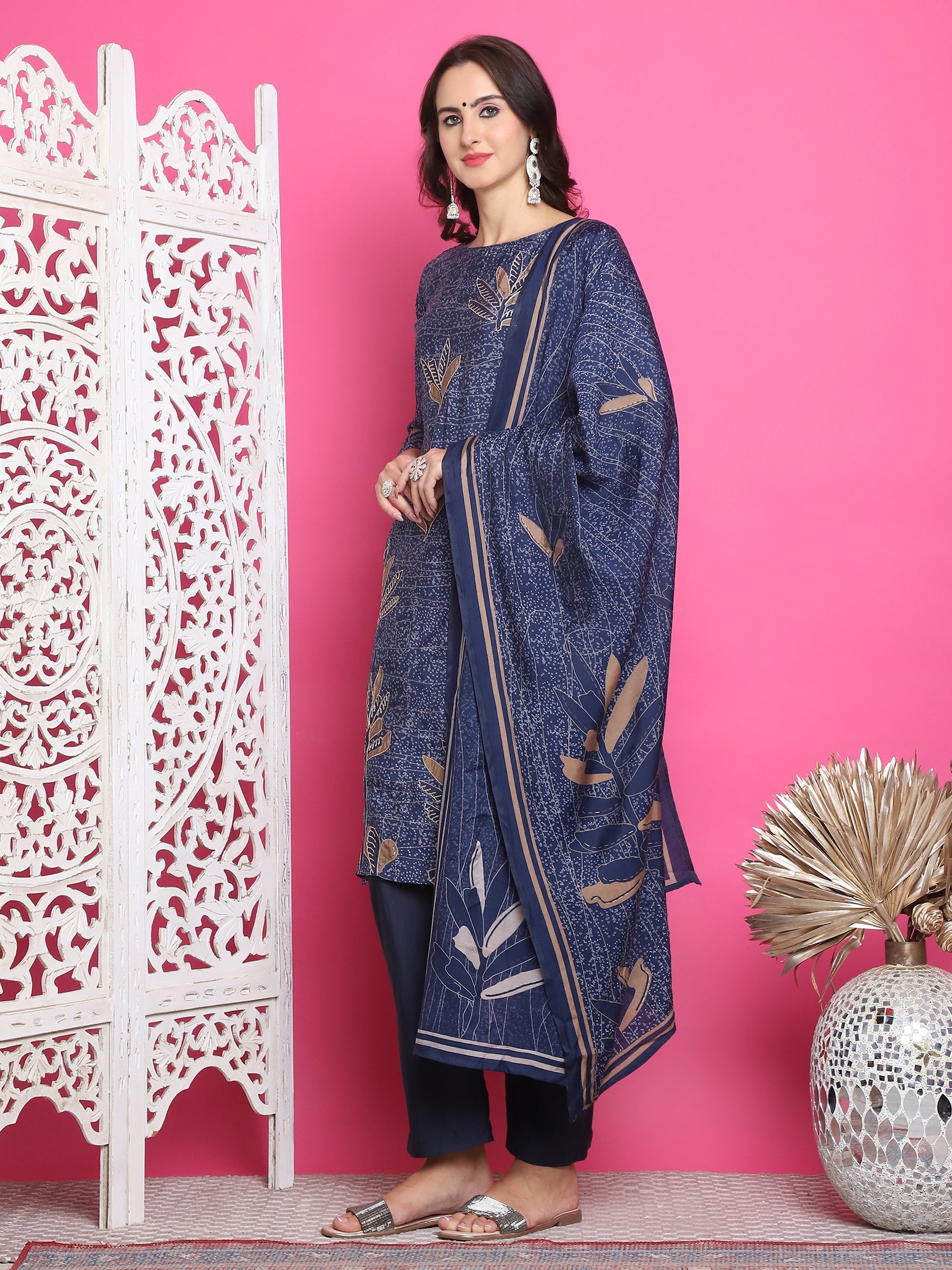 Navy Blue Muslin Floral Print Kurta Set with Jari & Crystal Work