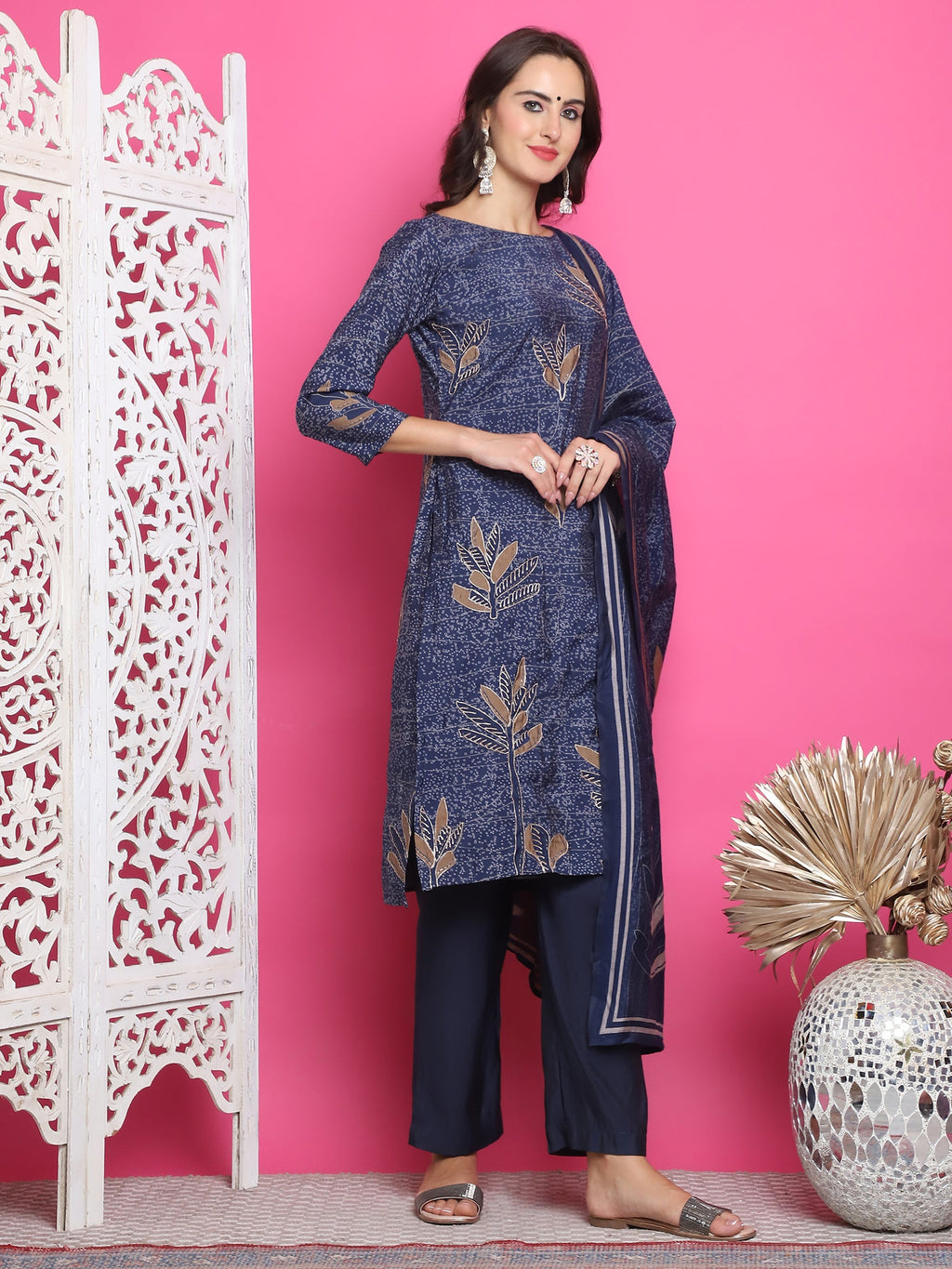 Navy Blue Muslin Floral Print Kurta Set with Jari & Crystal Work