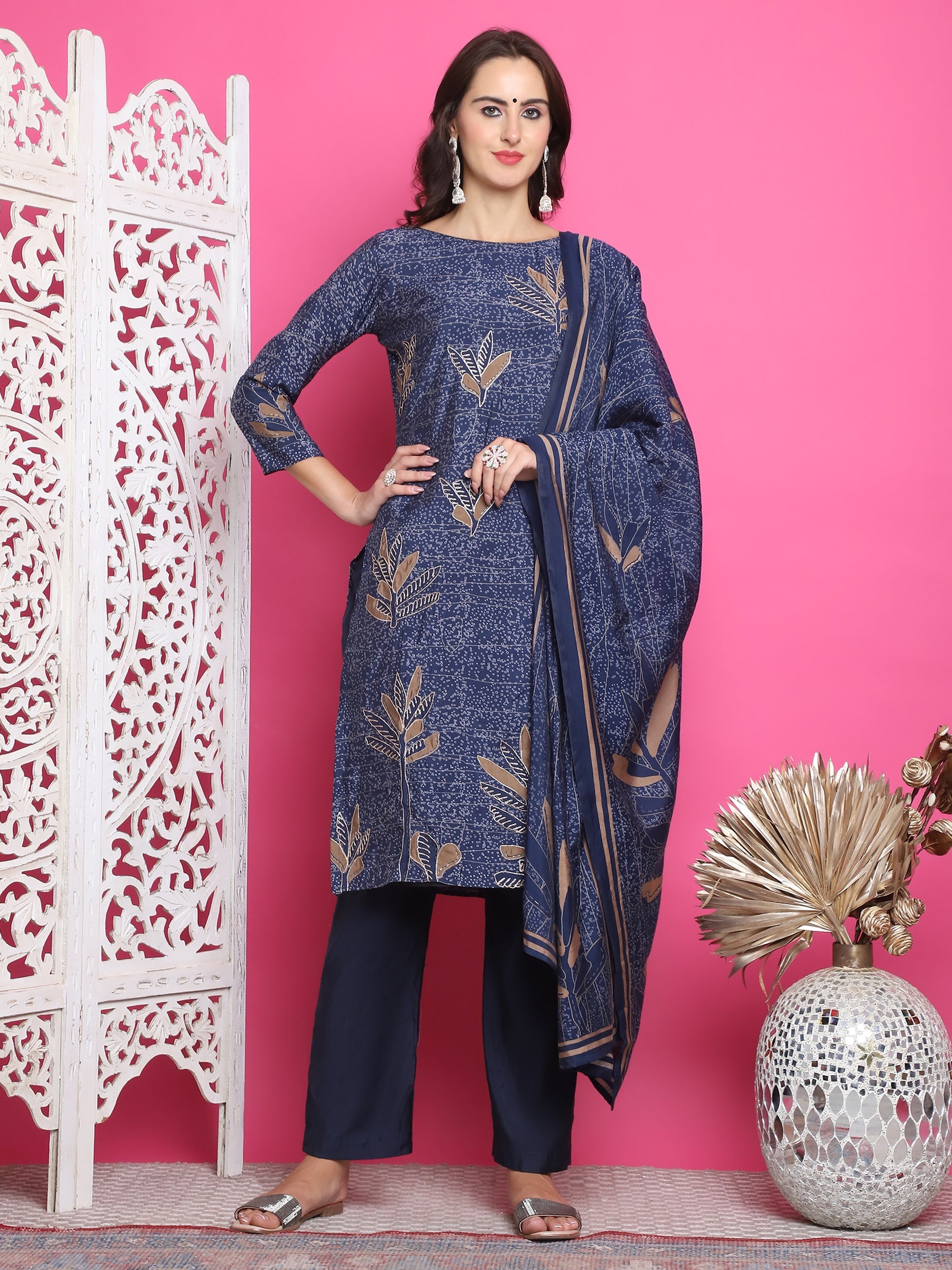 Navy Blue Muslin Floral Print Kurta Set with Jari & Crystal Work