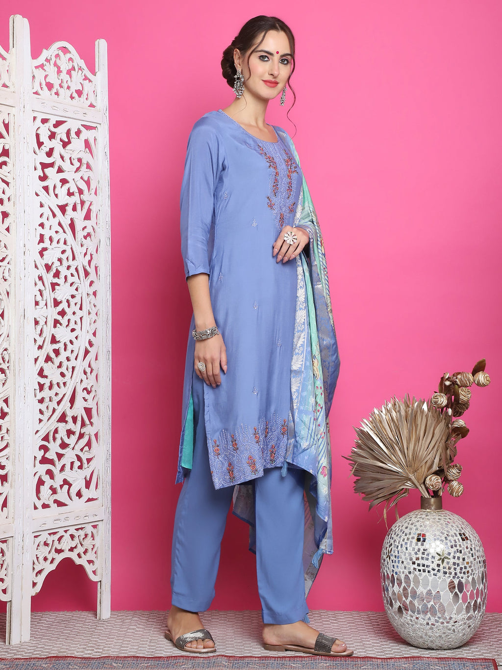 Women's Blue Muslin Floral Resham Embroidery Kurta Set with Dupatta