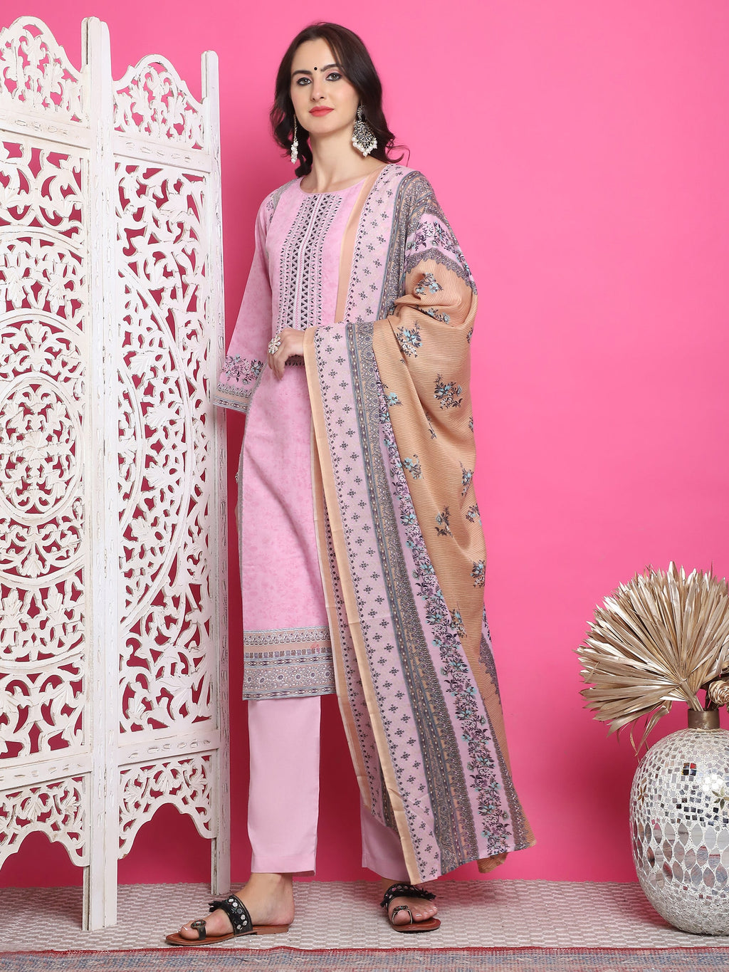 Women's Pink Cotton Floral Kurta Set with Resham Thread Work