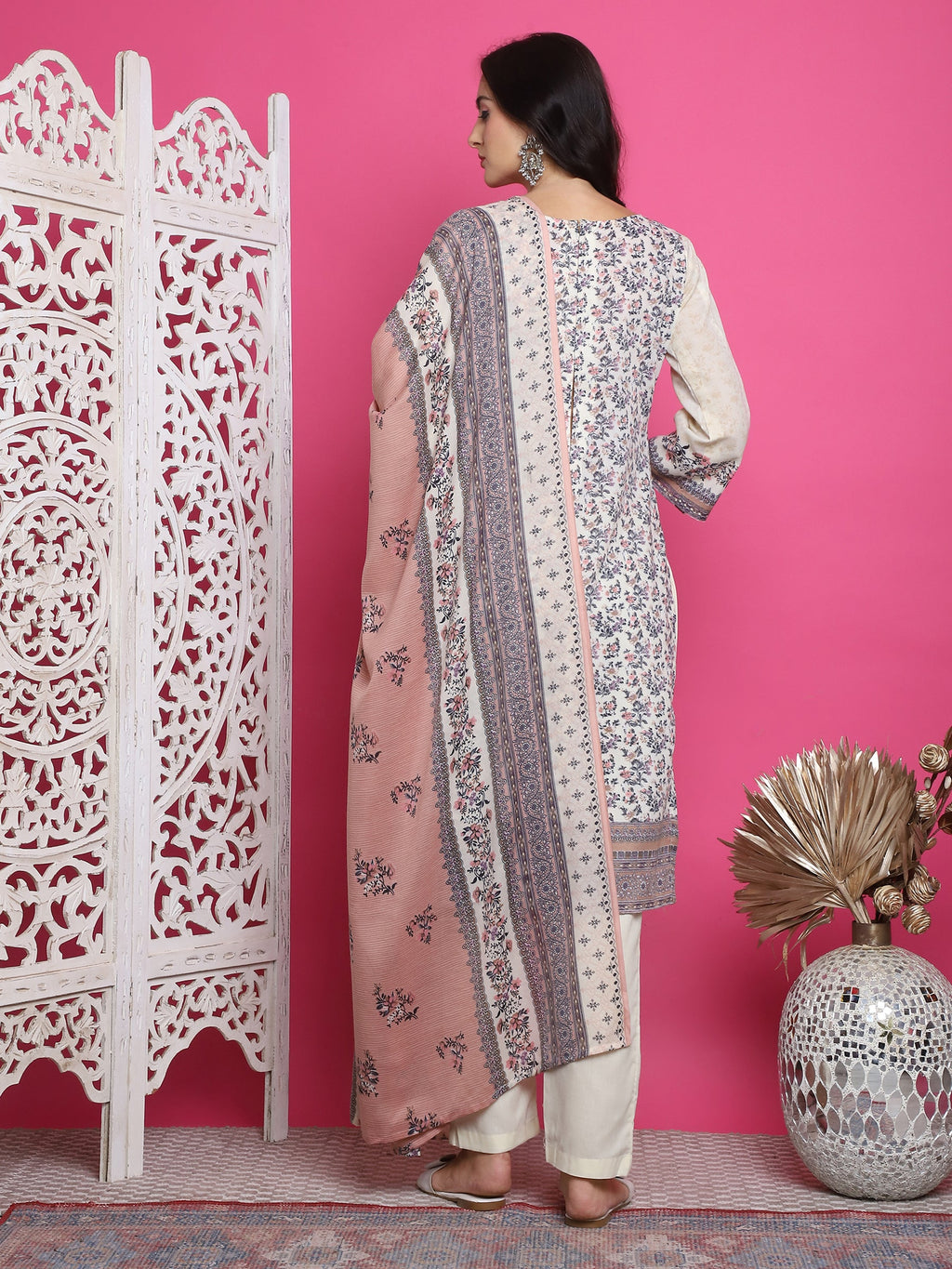 Women's Cream Cotton Floral Print Kurta Set with Resham Embroidery