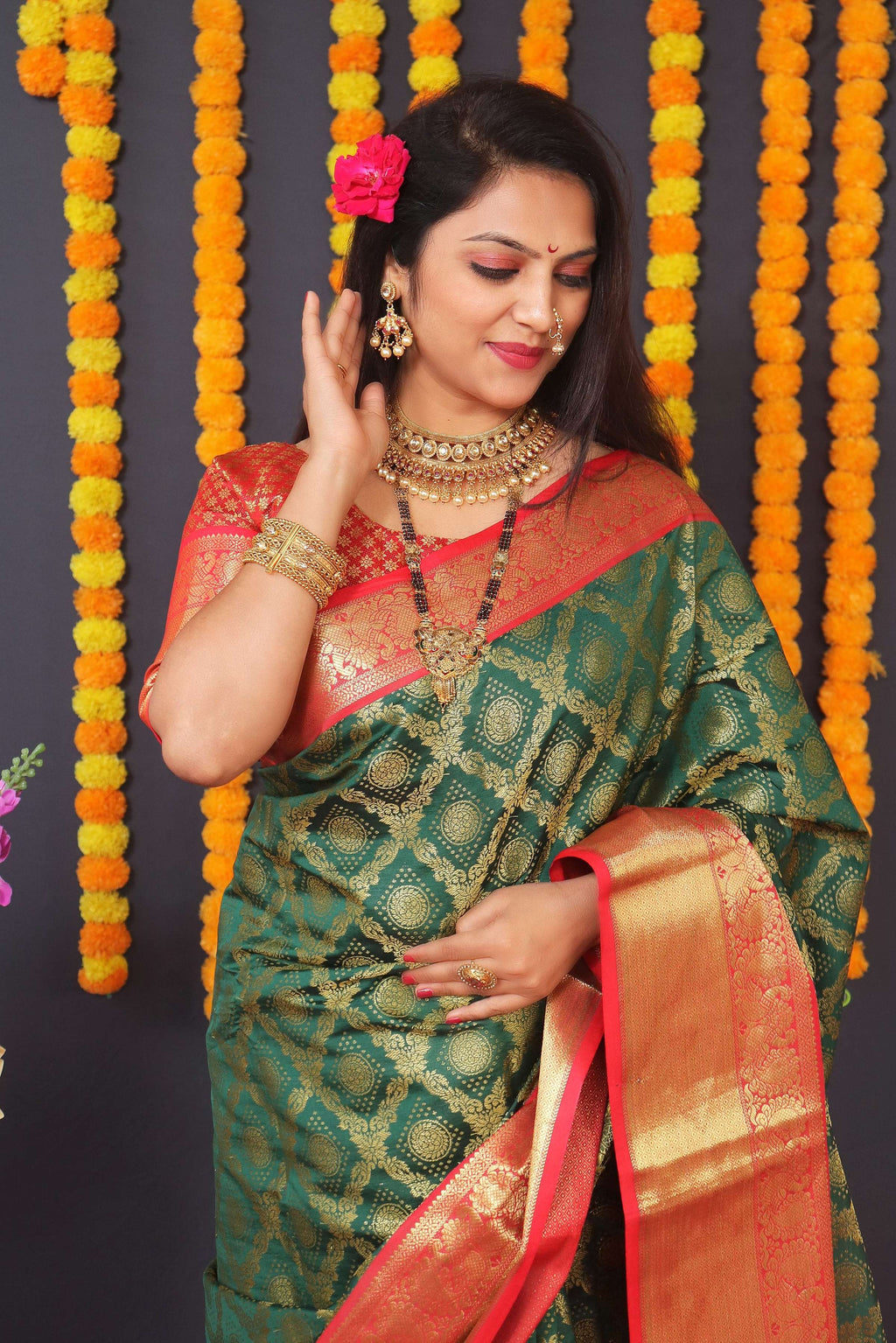 Women's Green Kanchipuram Silk Saree with Zari Woven Border