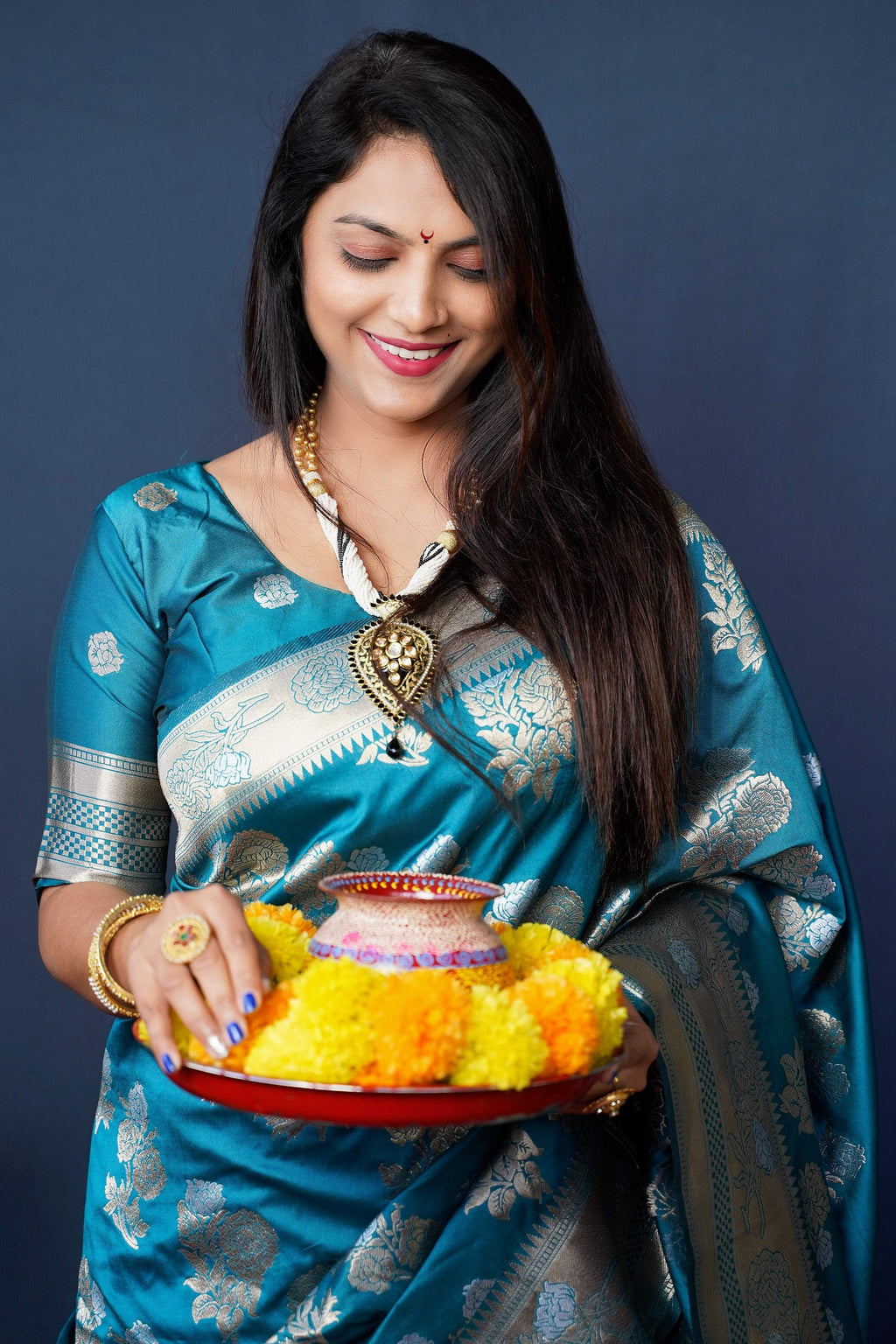 Women's Teal Handloom Banarasi Silk Saree with Zari Details